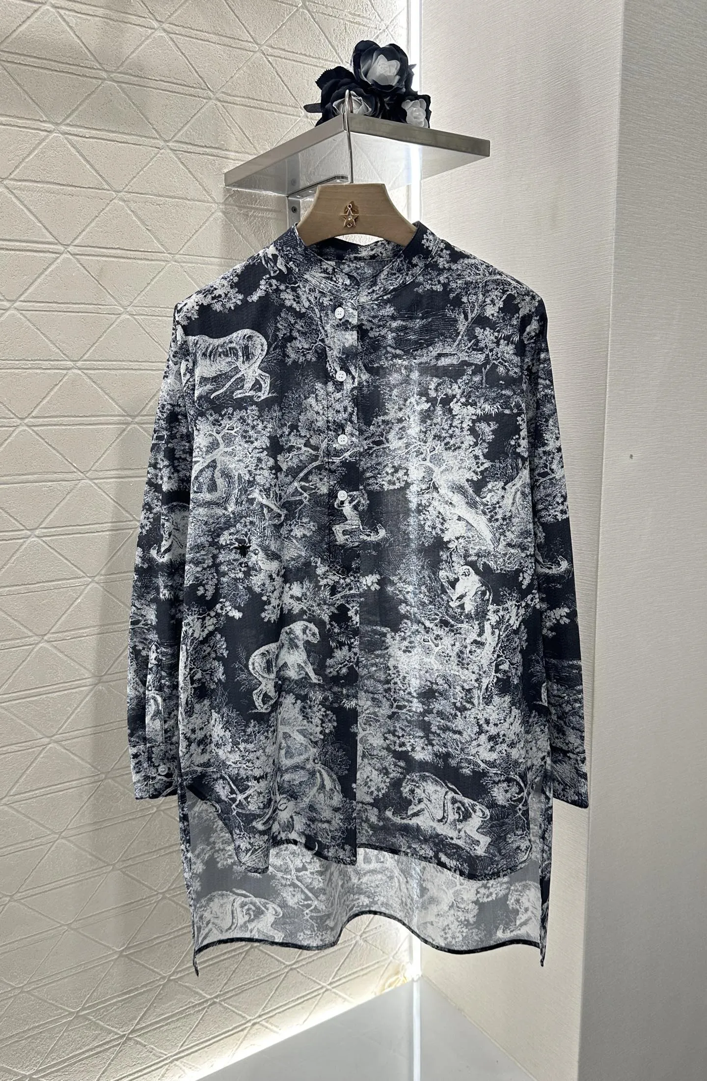 Dio新作青印刷長袖長さシャツ