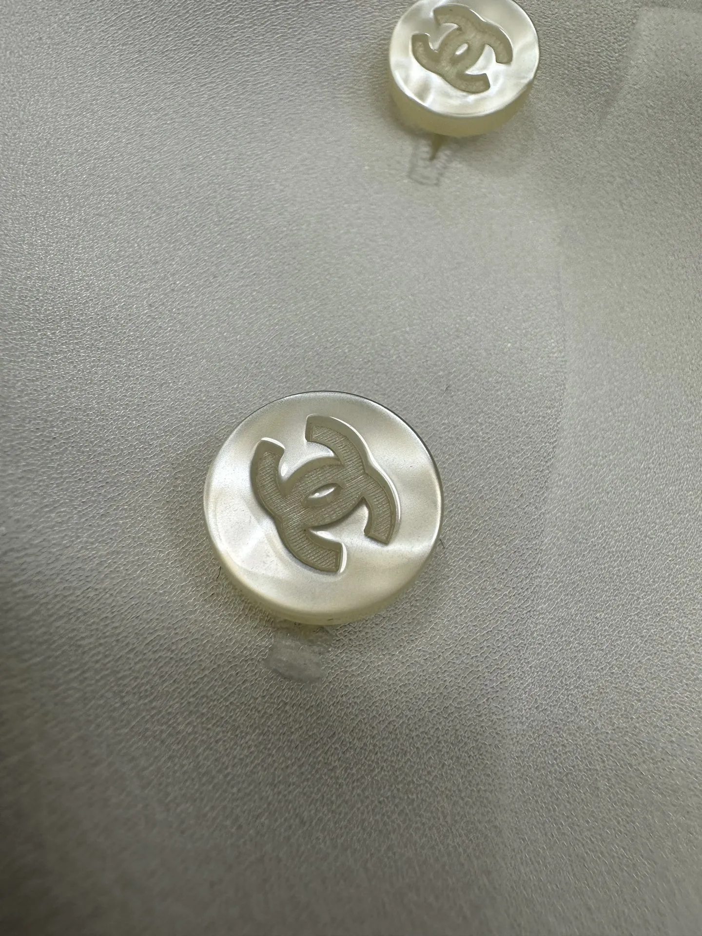 Chane新作シャツリバーシブルカラー白黒SML - 画像 (6)