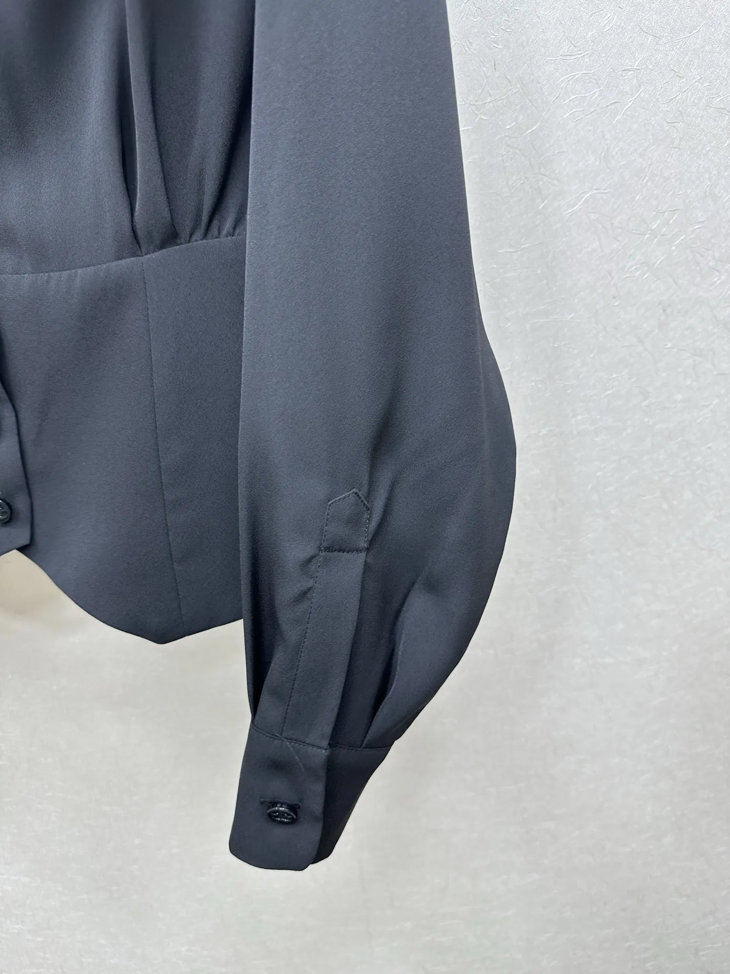 Chane新作シャツリバーシブルカラー白黒SML - 画像 (8)