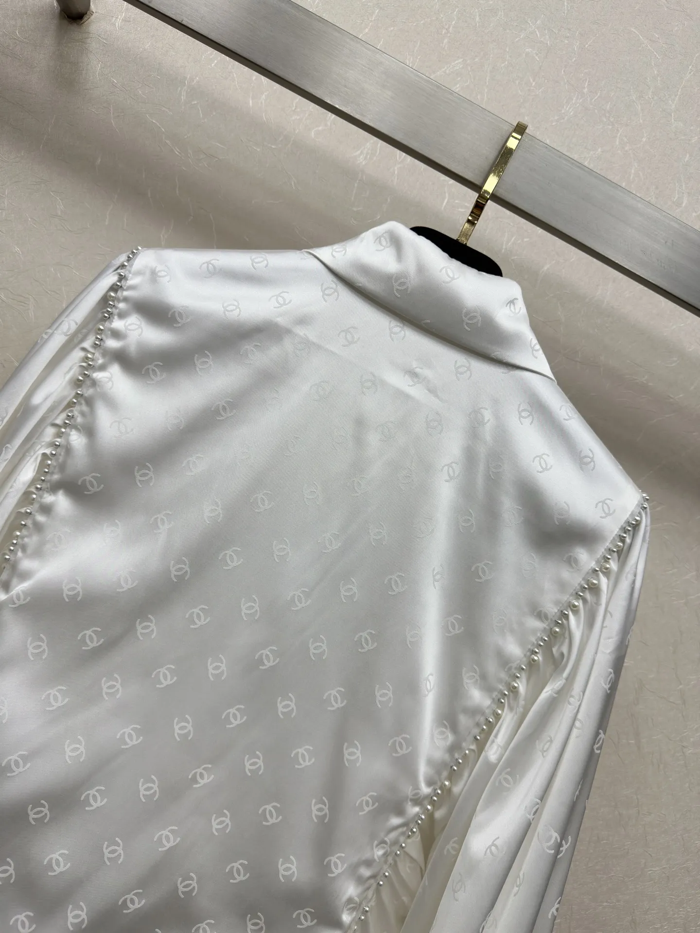 Chanel 25ss 新作シャツ ホワイト バットマンデザイン - 画像 (7)