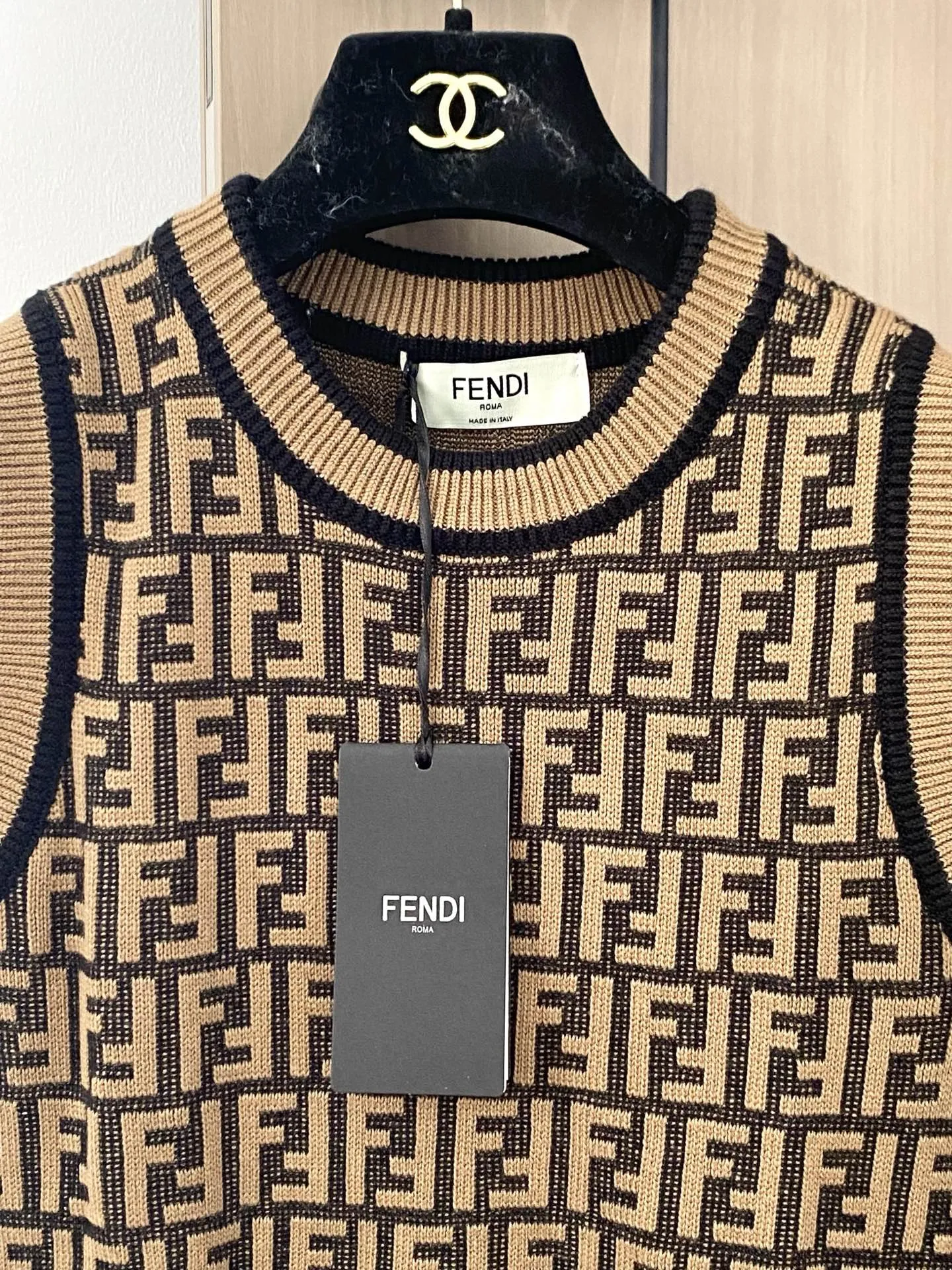 フェンディ 25ss バイカラー モノグラム ベスト スカート ブラウン - 画像 (4)