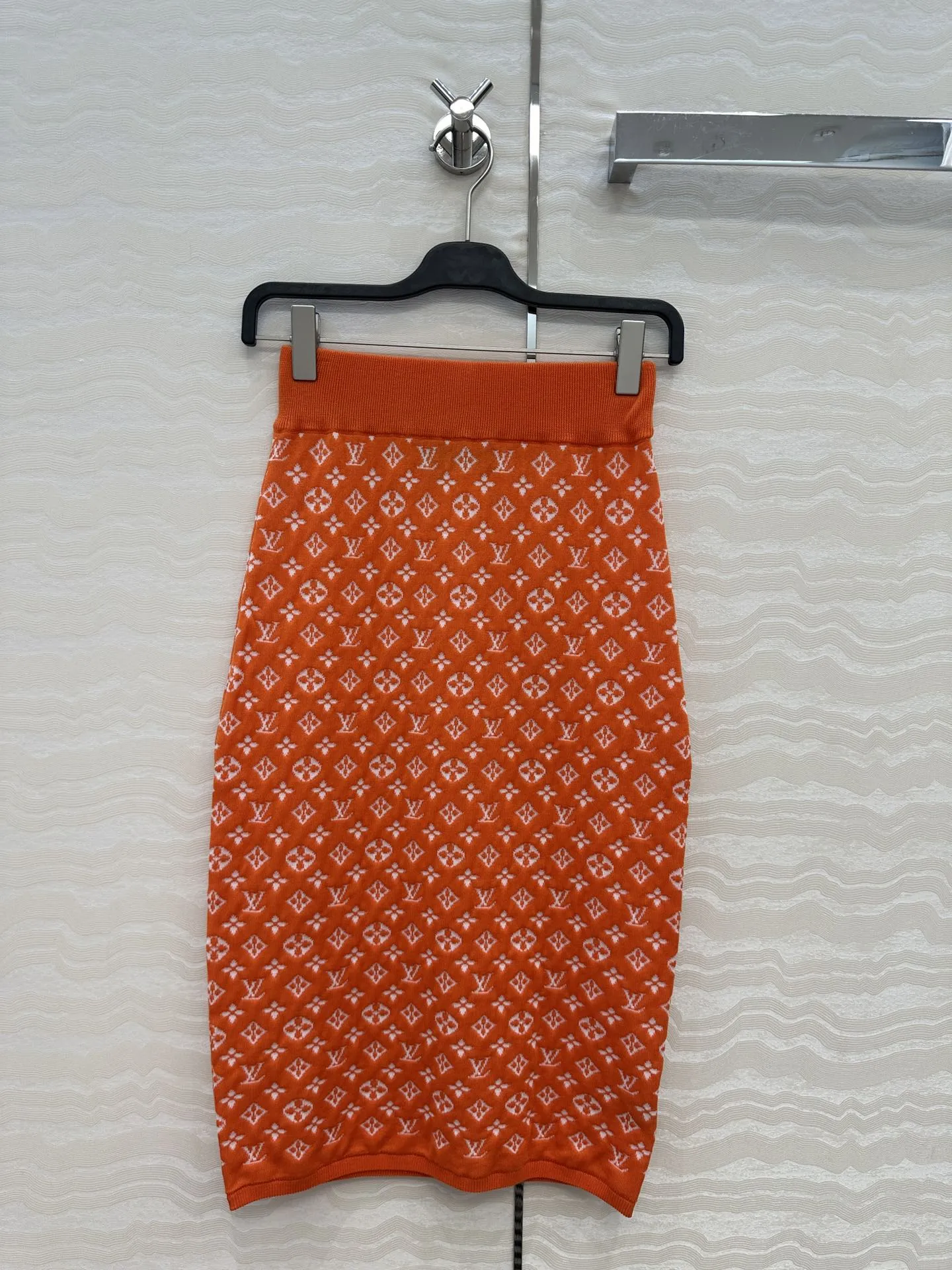 Louis Vuitton 25s春夏バケーション新商品ニットスカートネイビーMONOGRAM