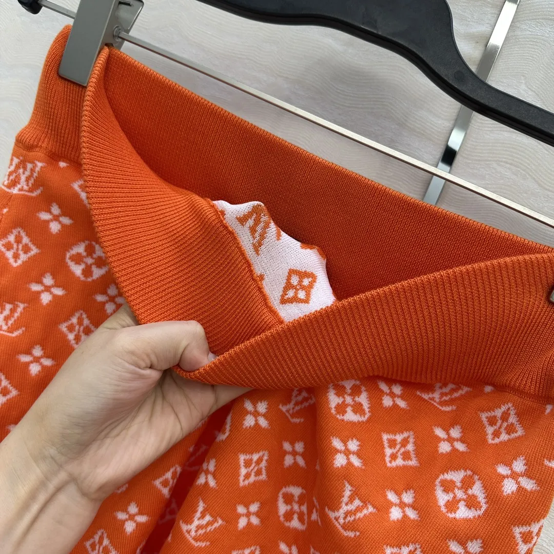 Louis Vuitton 25s春夏バケーション新商品ニットスカートネイビーMONOGRAM - 画像 (9)