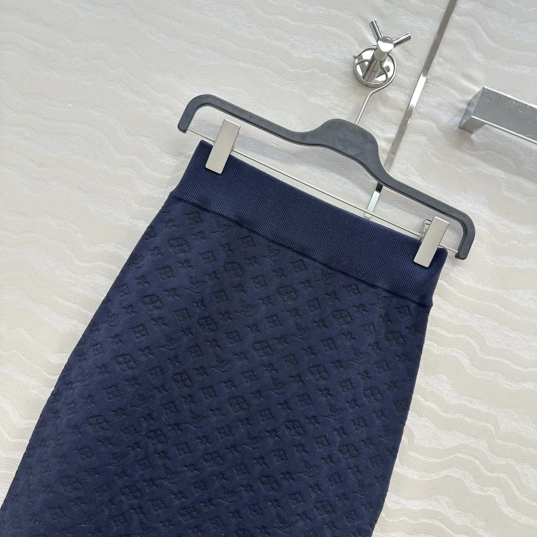 Louis Vuitton 25s春夏バケーション新商品ニットスカートネイビーMONOGRAM - 画像 (3)