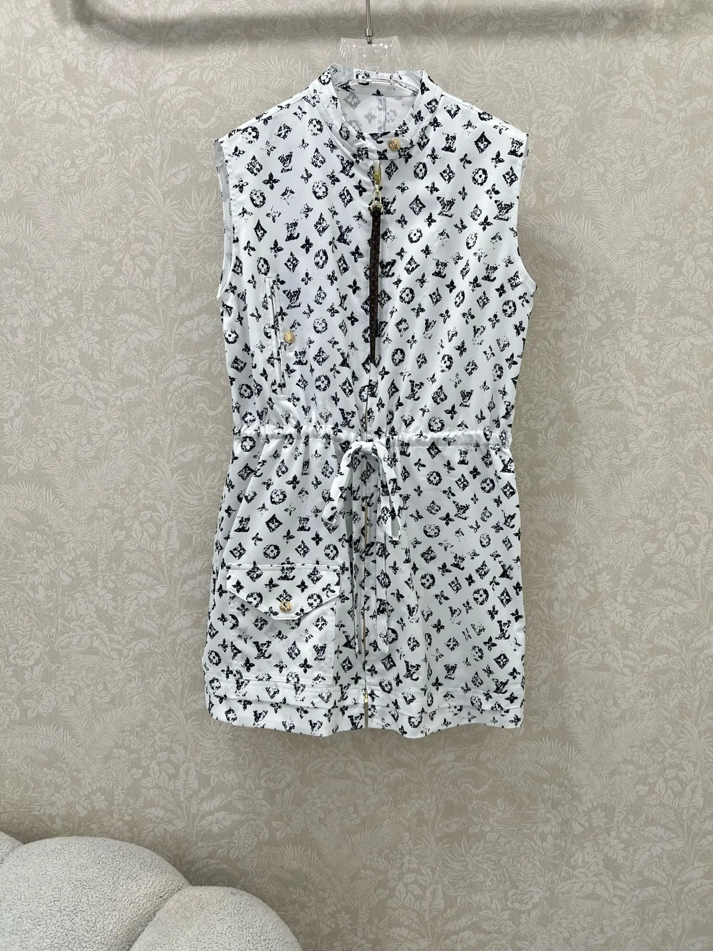 Louis Vuitton 白黒プリントベストドレス