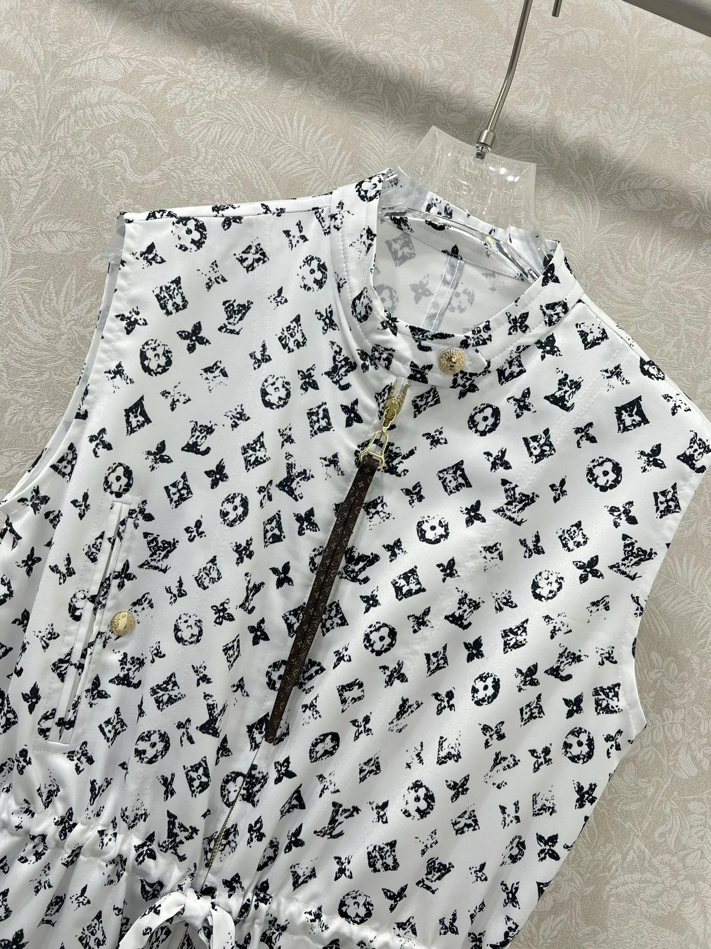 Louis Vuitton 白黒プリントベストドレス - 画像 (4)