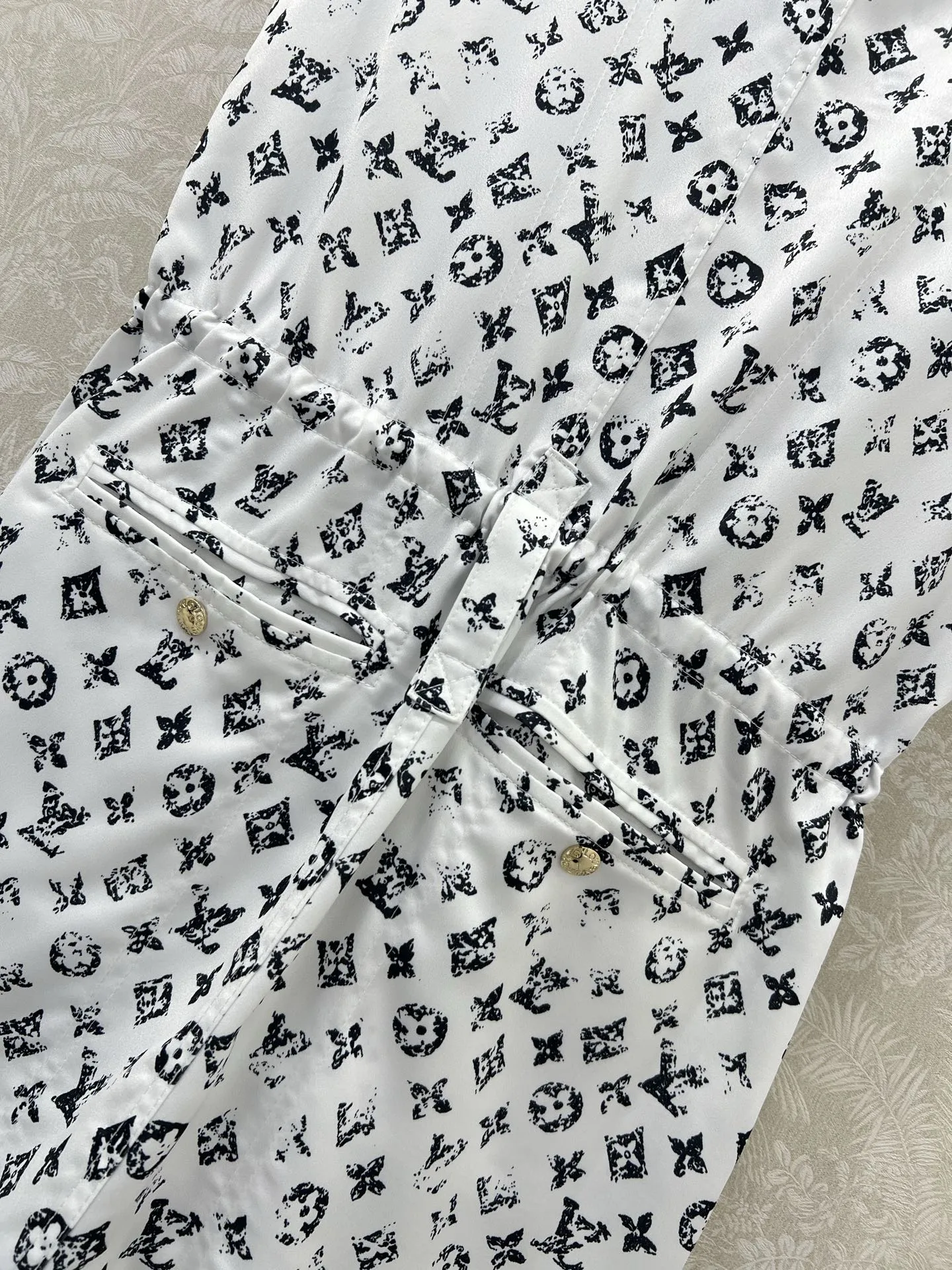 Louis Vuitton 白黒プリントベストドレス - 画像 (9)