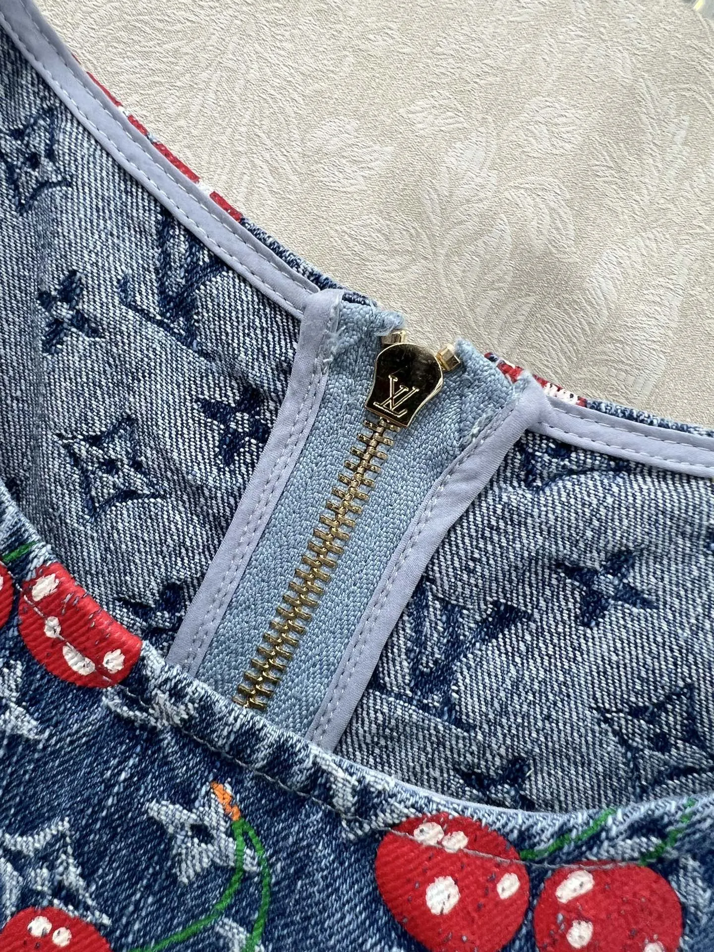 Louis Vuitton 25新款樱桃ブルーデニムワンピース - 画像 (3)