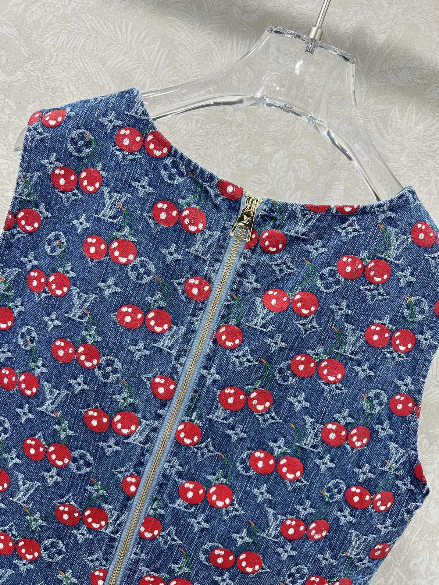 Louis Vuitton 25新款樱桃ブルーデニムワンピース - 画像 (10)