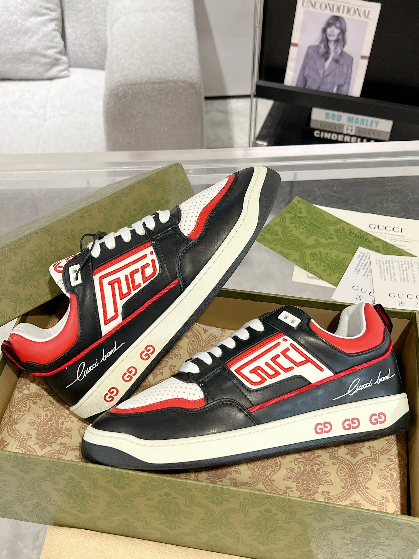 Gucci ホワイトレッド カップル スニーカー - 画像 (5)