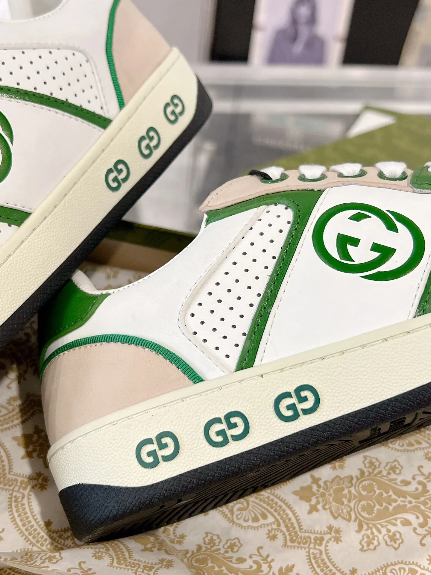 Gucci ホワイトグリーン カップル スニーカー - 画像 (10)