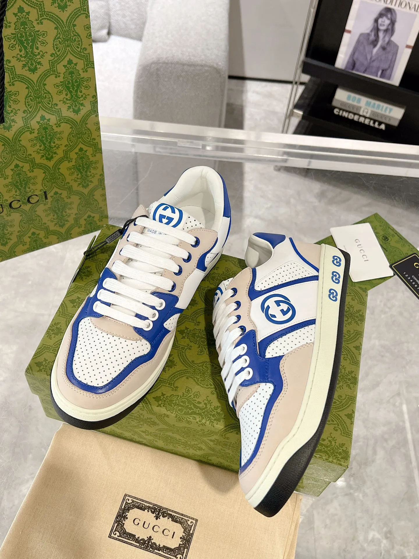 Gucci ホワイトブルーカップルスタイルスニーカー - 画像 (4)