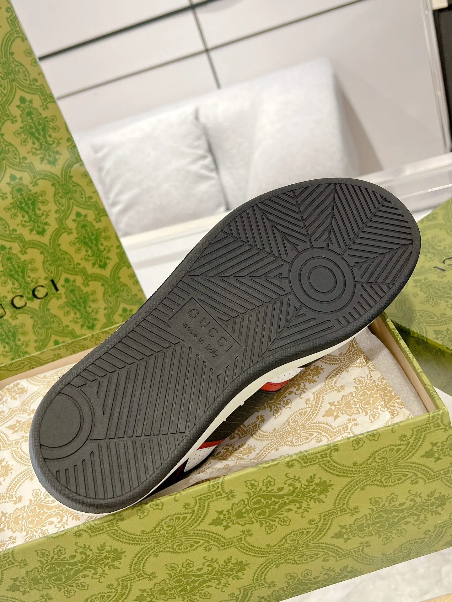 Gucci ホワイトレッドカップルスタイルスニーカー - 画像 (9)