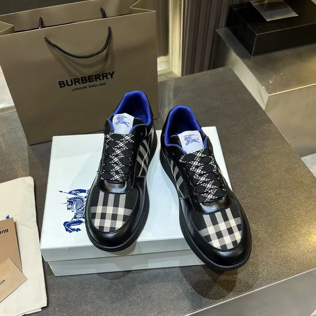Burberry ブラックチェック柄スニーカー - 画像 (4)