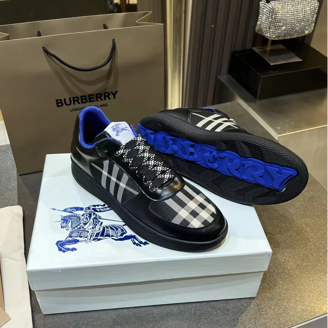 Burberry ブラックチェック柄スニーカー - 画像 (5)