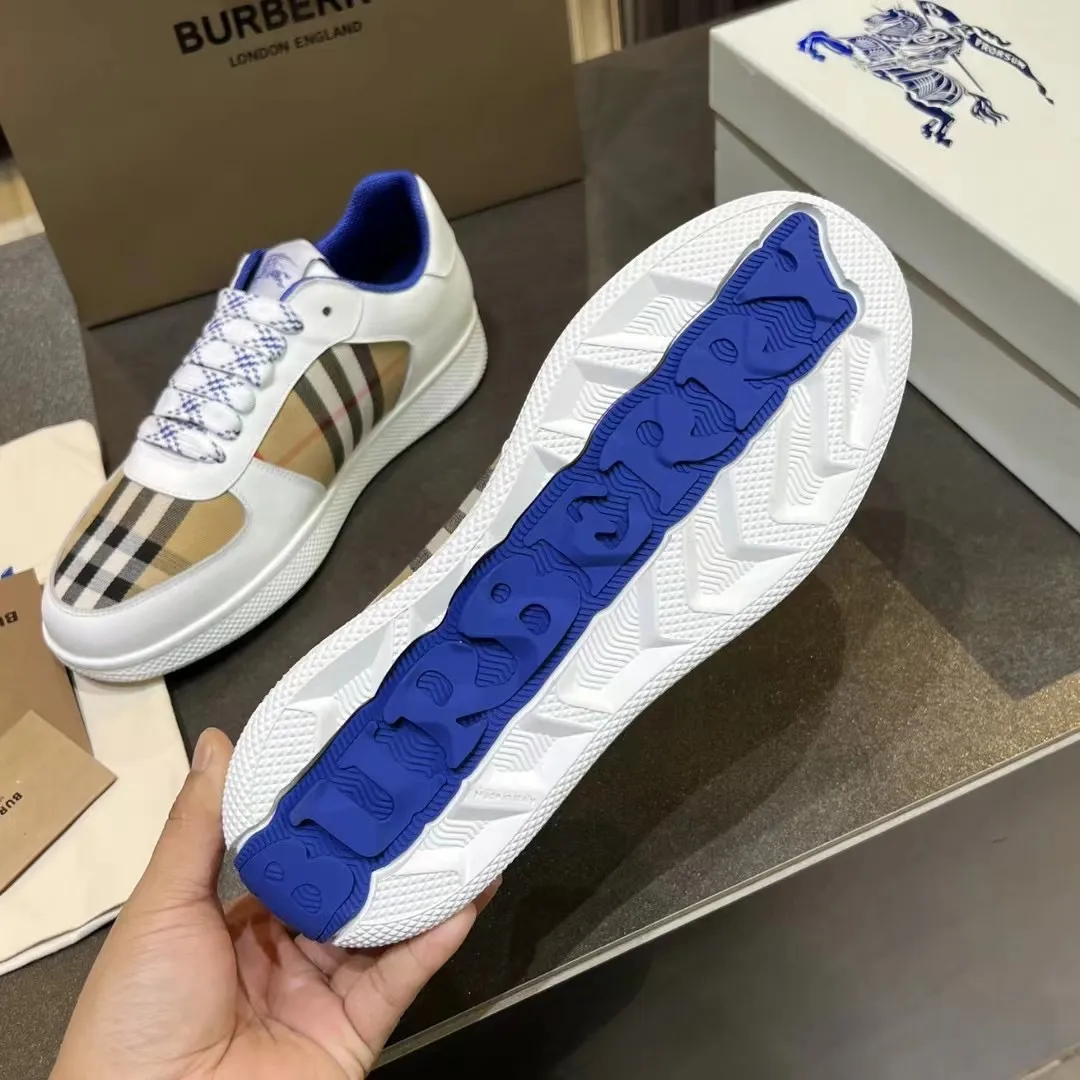 BURBERRY ホワイトチェックスニーカー 新作 - 画像 (3)