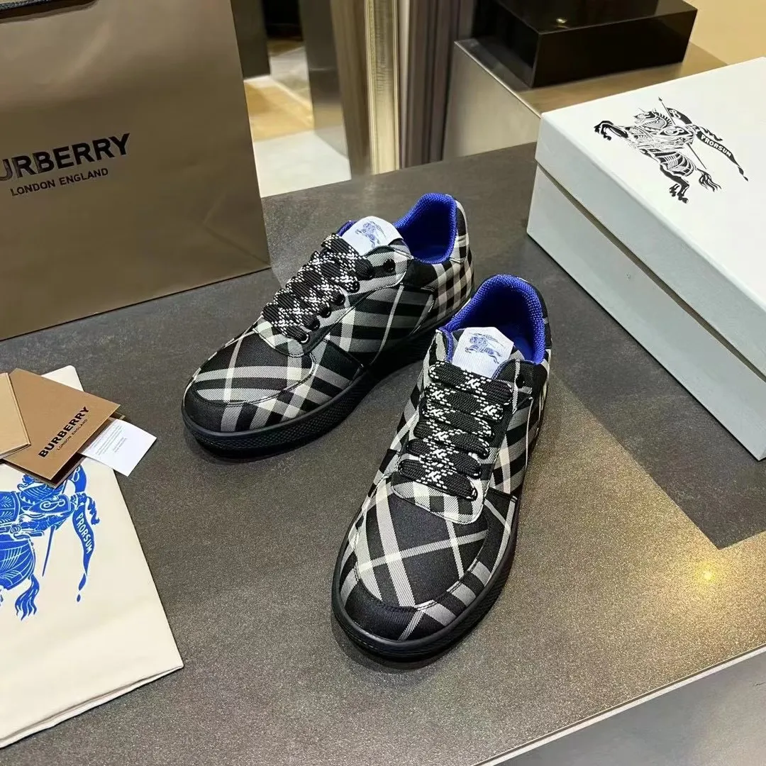BURBERRY 2024新作 ブラック格子柄スニーカー - 画像 (8)