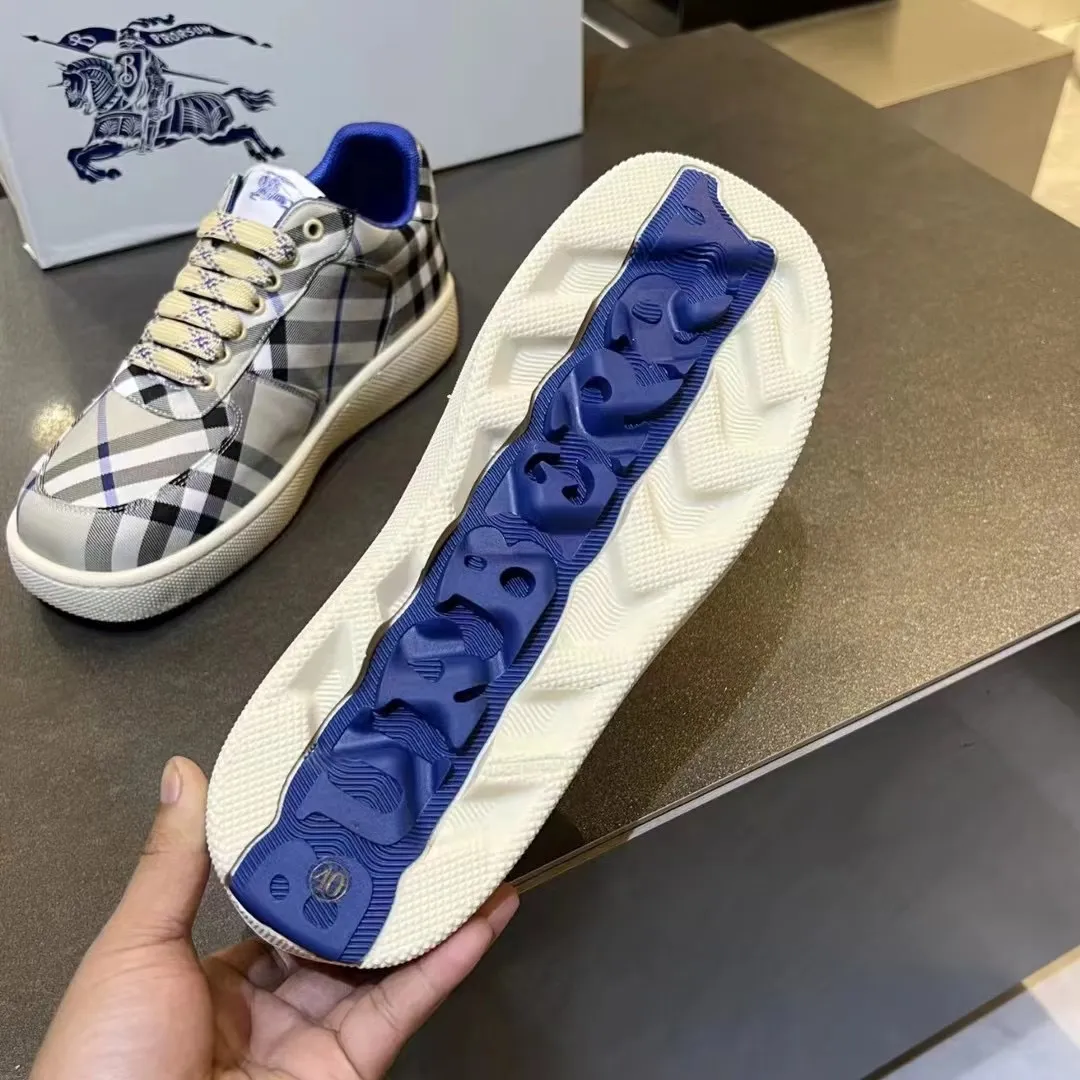 Burberry 2024新作チェック柄スニーカーブルー - 画像 (3)
