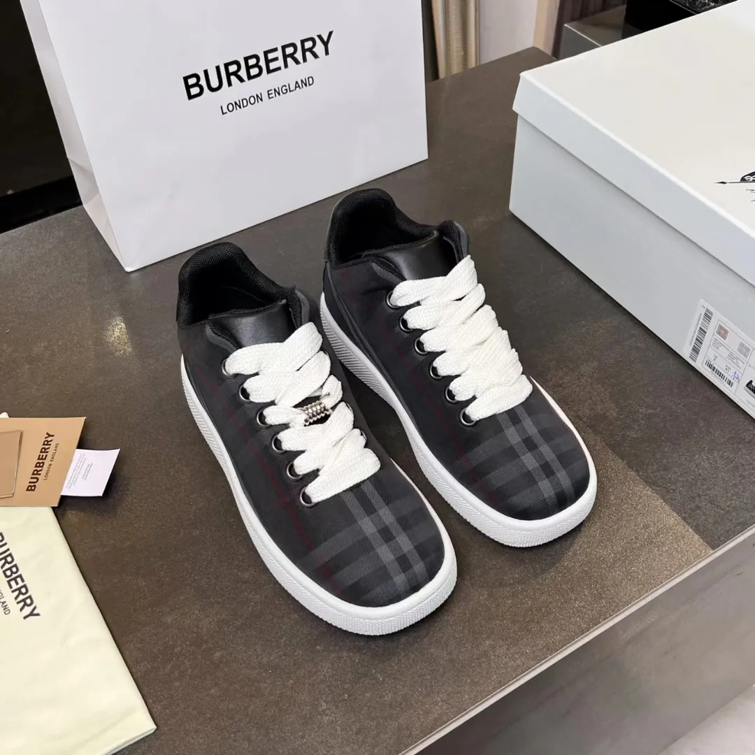 BURBERRY 2024イタリア製ストレッチナイロンスニーカー ブラックチェック柄 - 画像 (8)