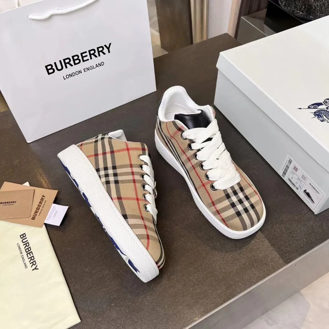 BURBERRY 2024 イタリア製チェック柄スニーカー ベージュ - 画像 (5)