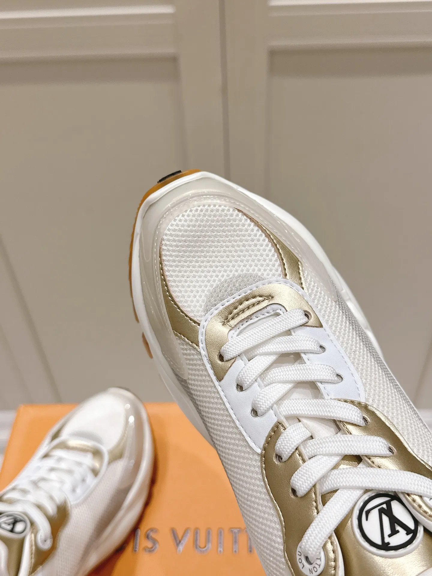 LOUIS VUITTON RUN 55 ホワイト スニーカー - 画像 (7)