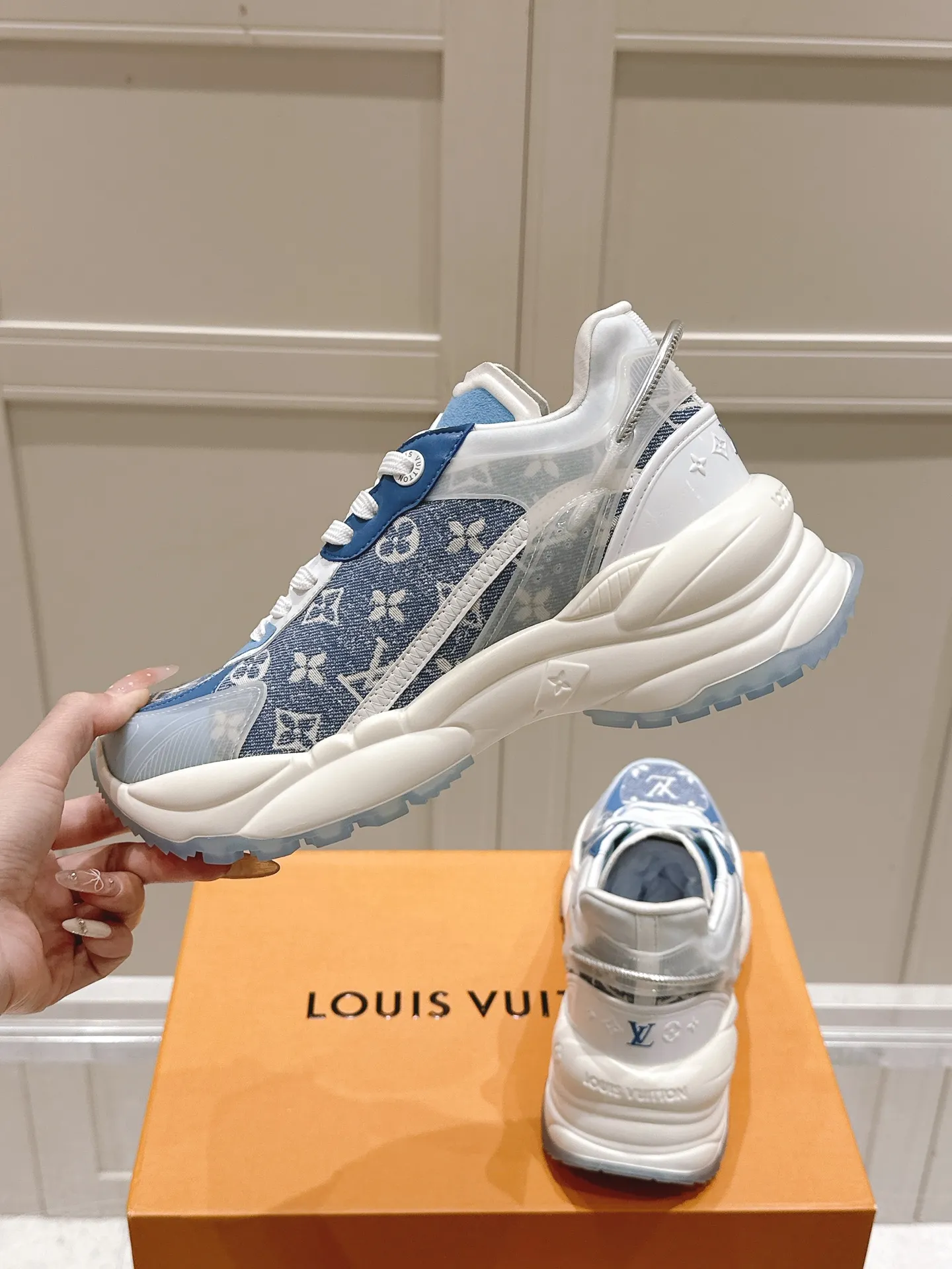 LOUIS VUITTON RUN 55 ブルー スニーカー