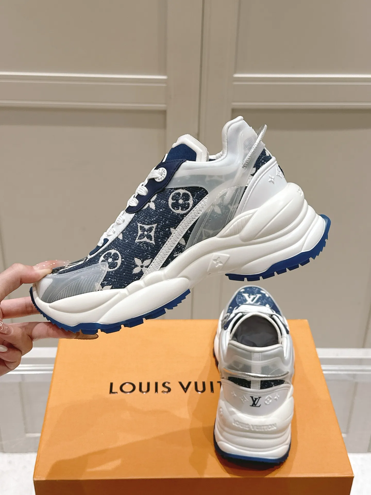 LOUIS VUITTON RUN55 ブルー スニーカー