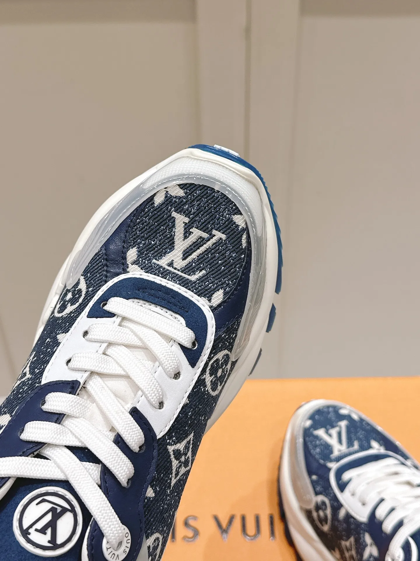 LOUIS VUITTON RUN55 ブルー スニーカー - 画像 (7)