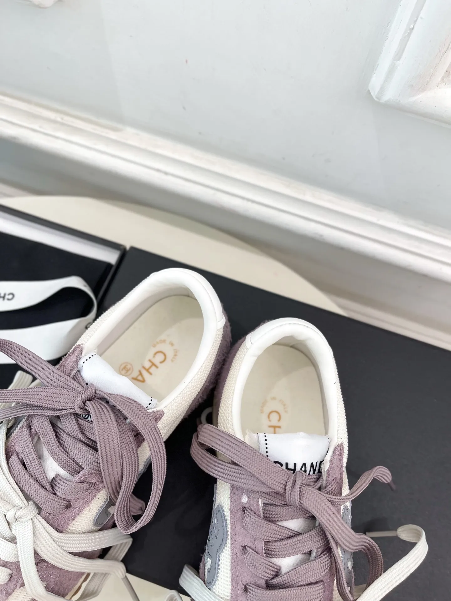 CHANEL 2025春夏新作 紫色スニーカー - 画像 (9)