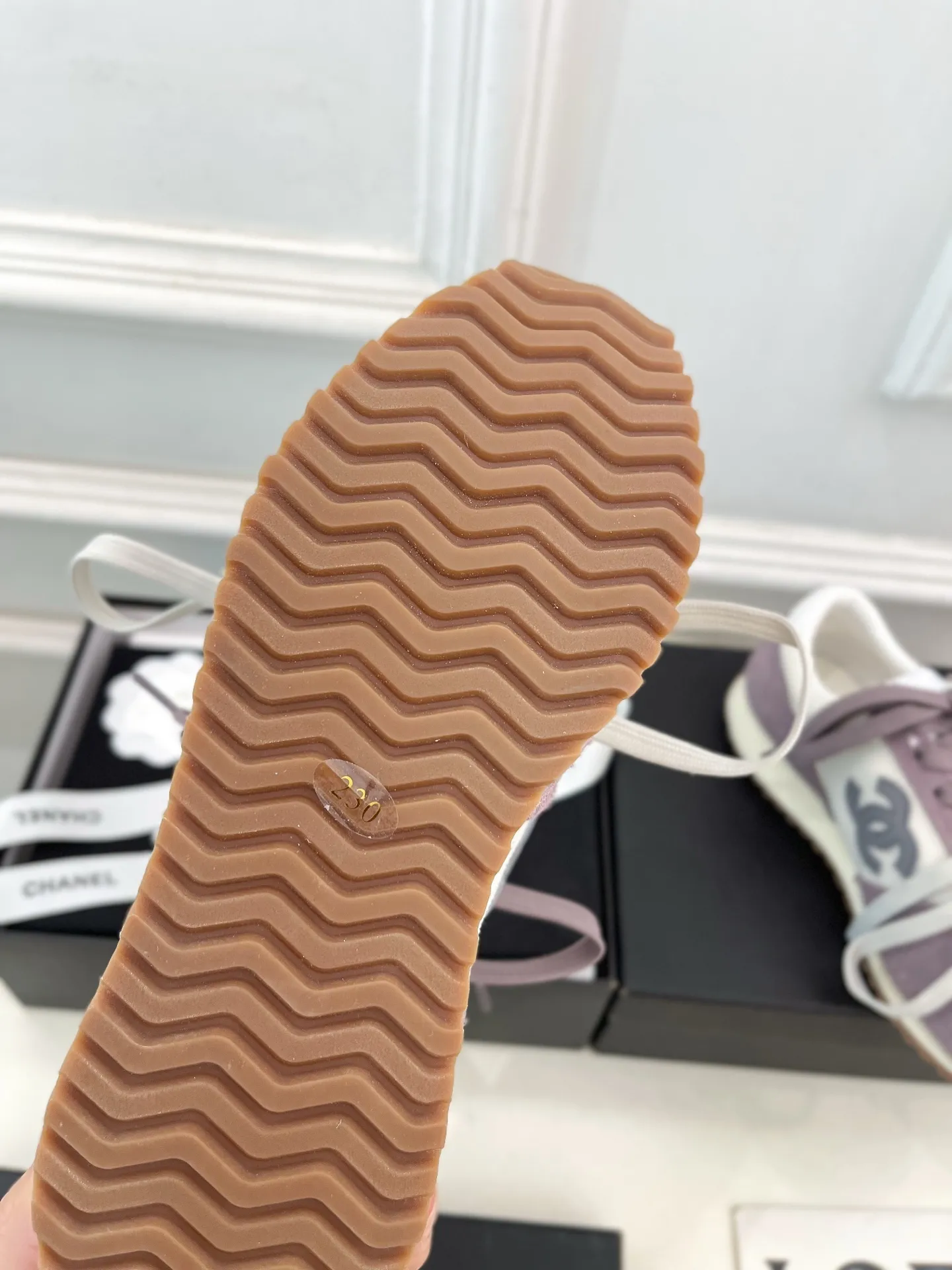 CHANEL 2025春夏新作 紫色スニーカー - 画像 (10)