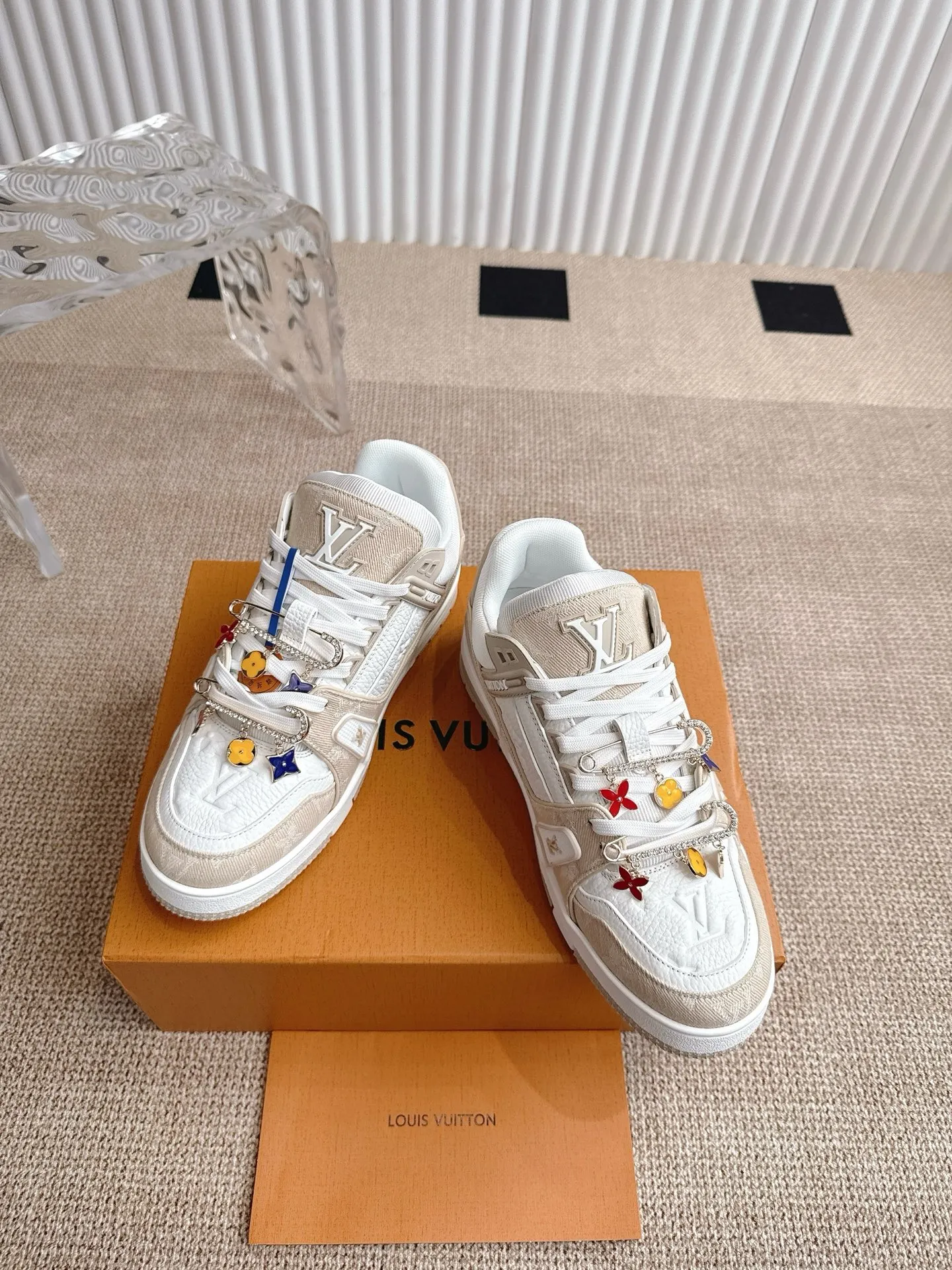 Louis Vuitton ホワイト LV Trainer - 画像 (3)