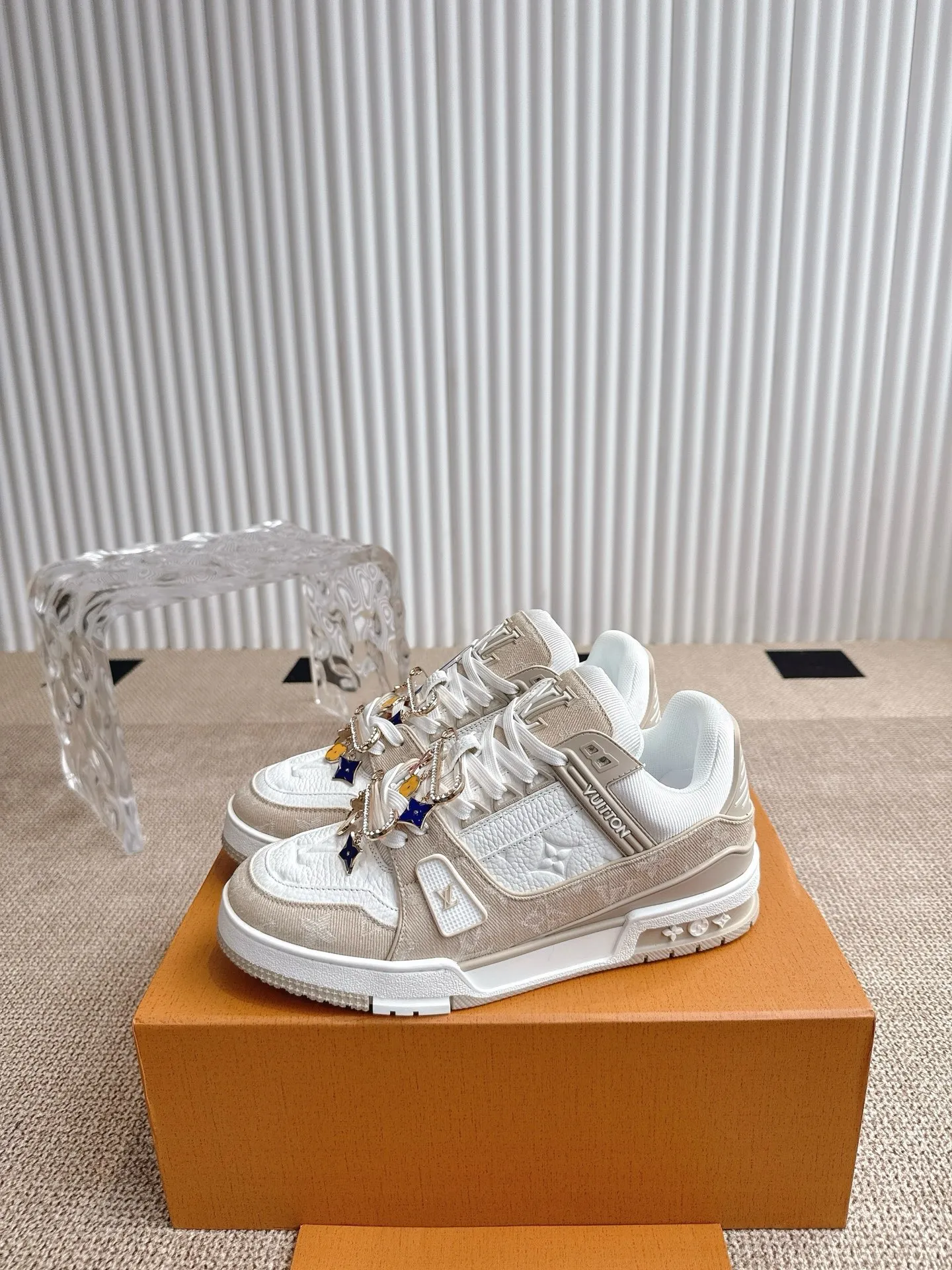 Louis Vuitton ホワイト LV Trainer