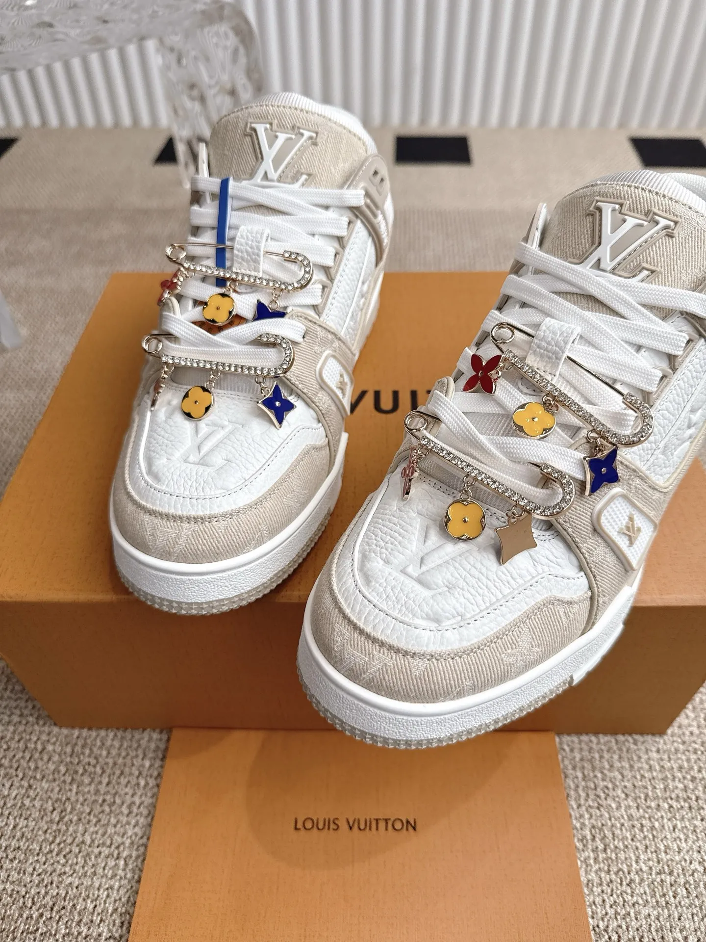 Louis Vuitton ホワイト LV Trainer - 画像 (5)
