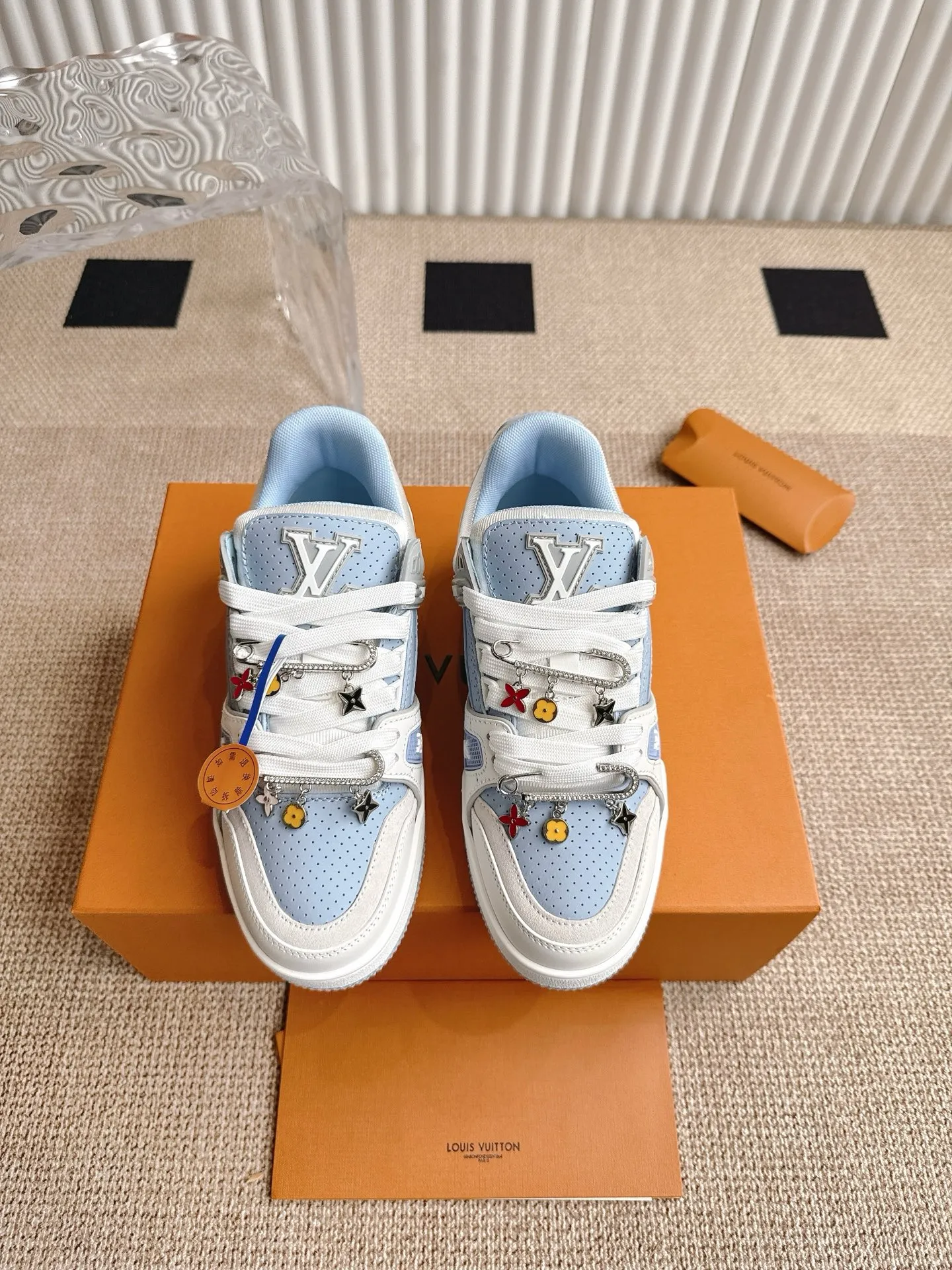 Louis Vuitton 青色 LV Trainer - 画像 (3)