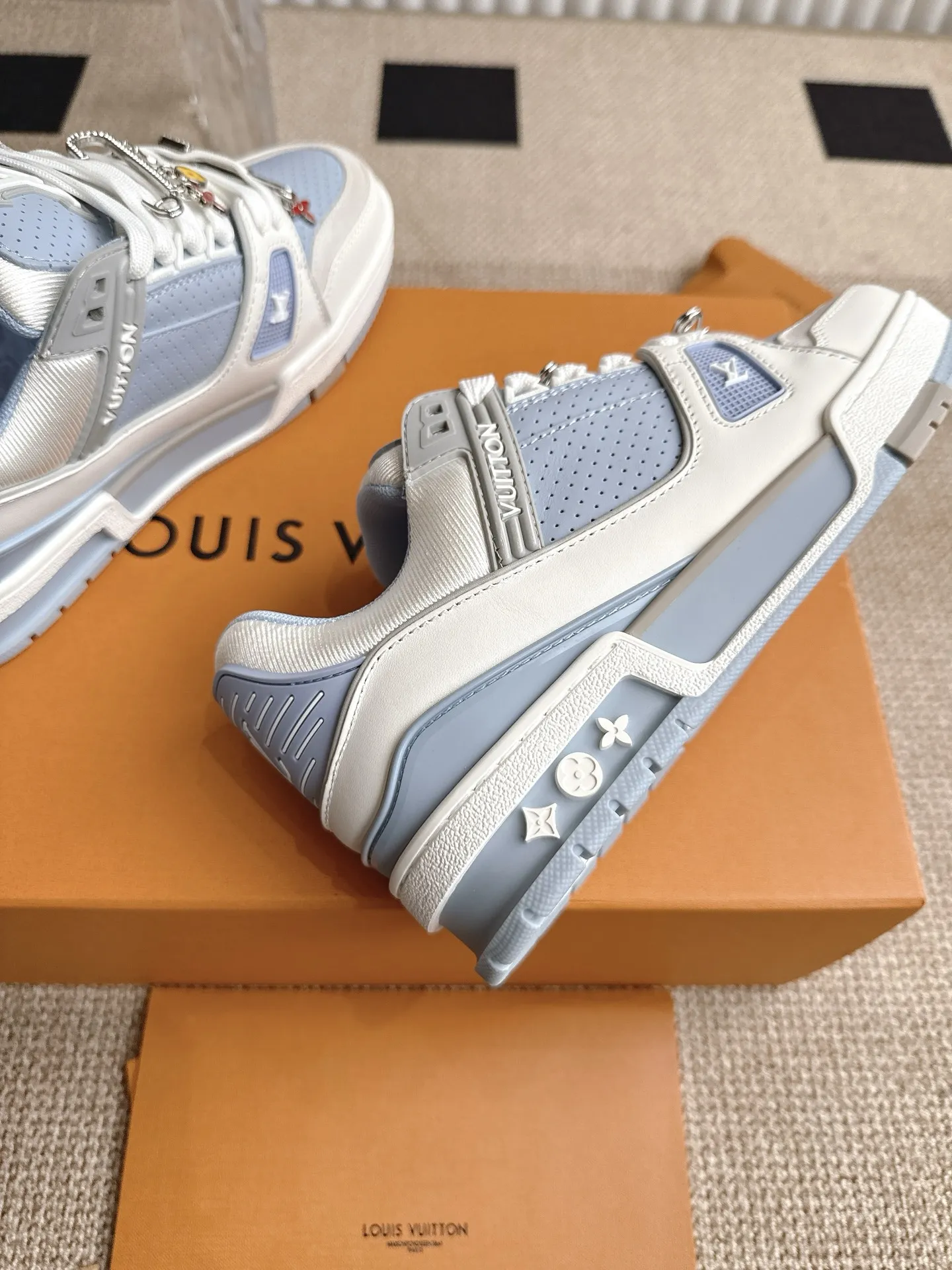Louis Vuitton 青色 LV Trainer - 画像 (9)
