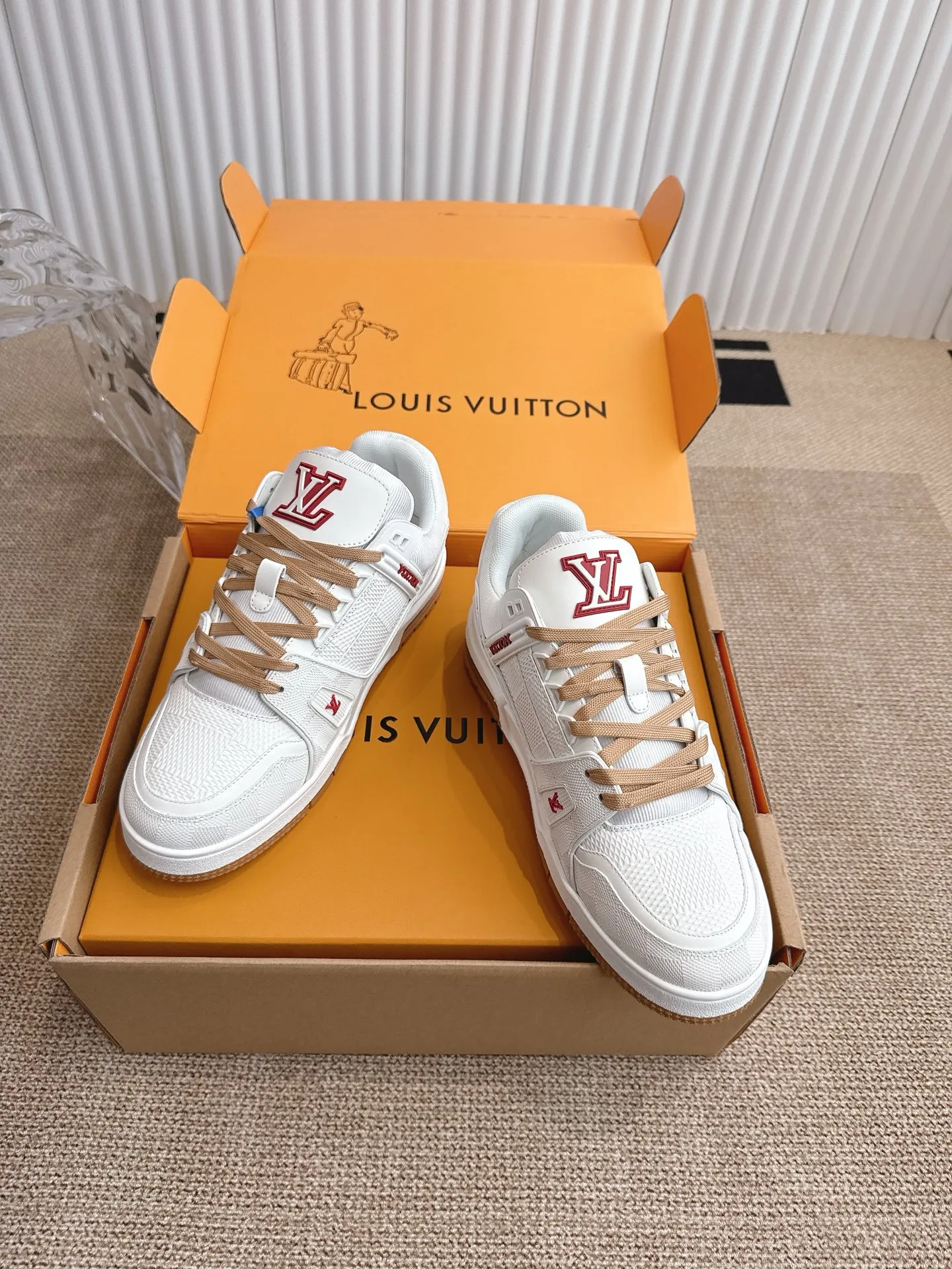 LOUIS VUITTON 白 Trainer スニーカー - 画像 (4)