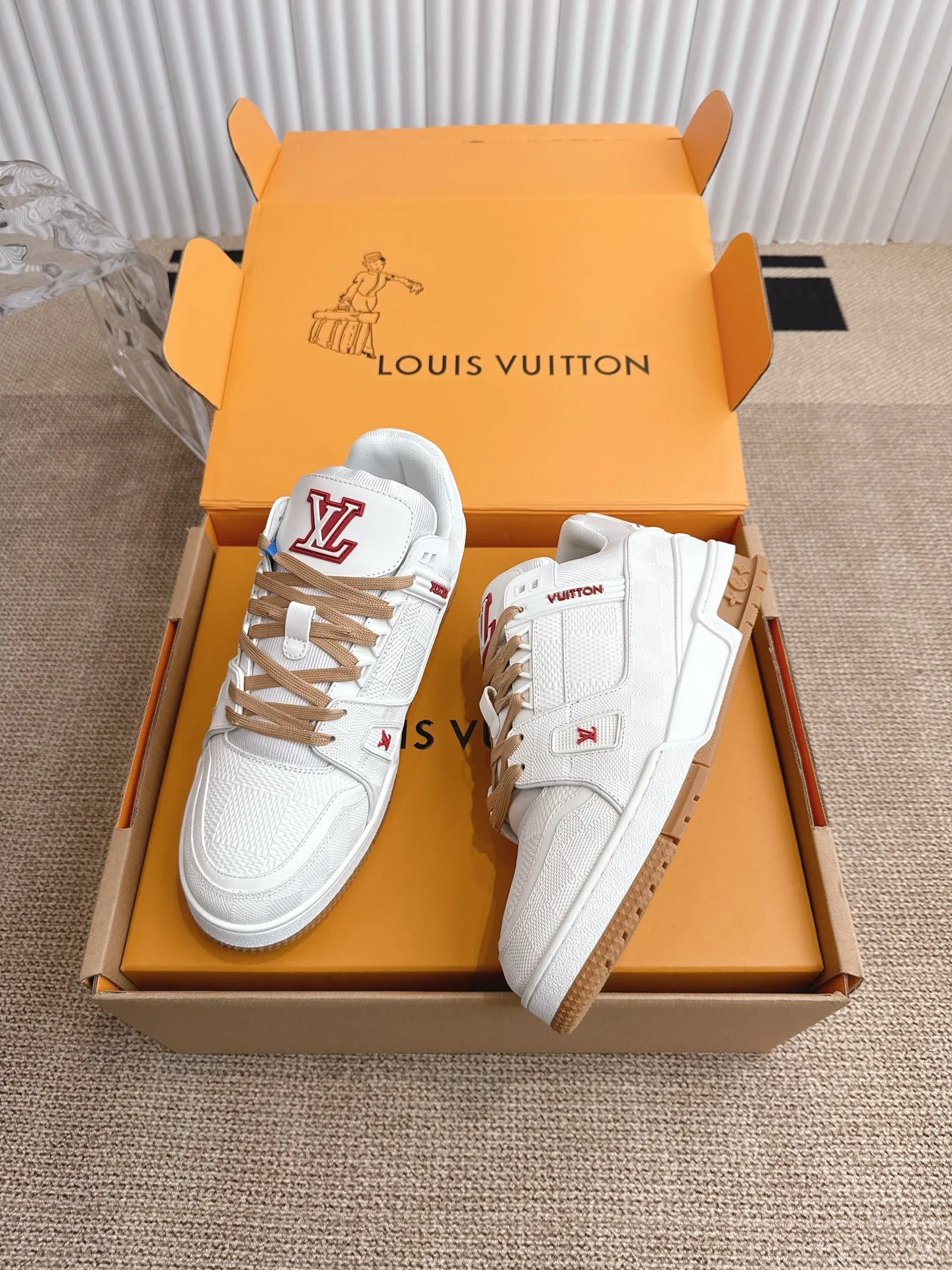 LOUIS VUITTON 白 Trainer スニーカー - 画像 (5)