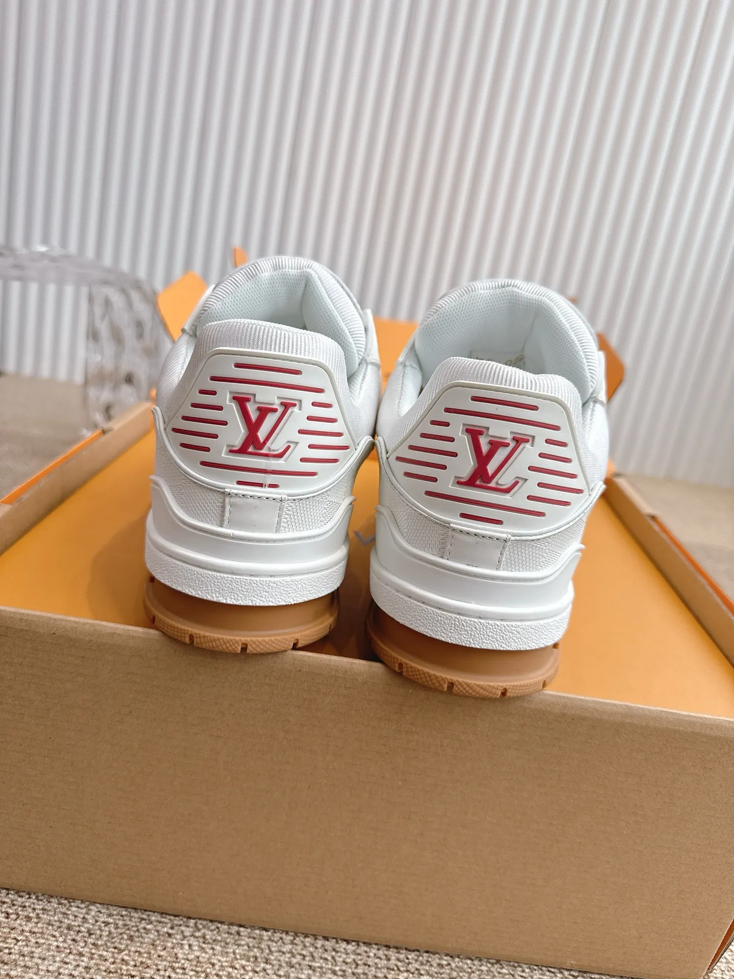 LOUIS VUITTON 白 Trainer スニーカー - 画像 (9)