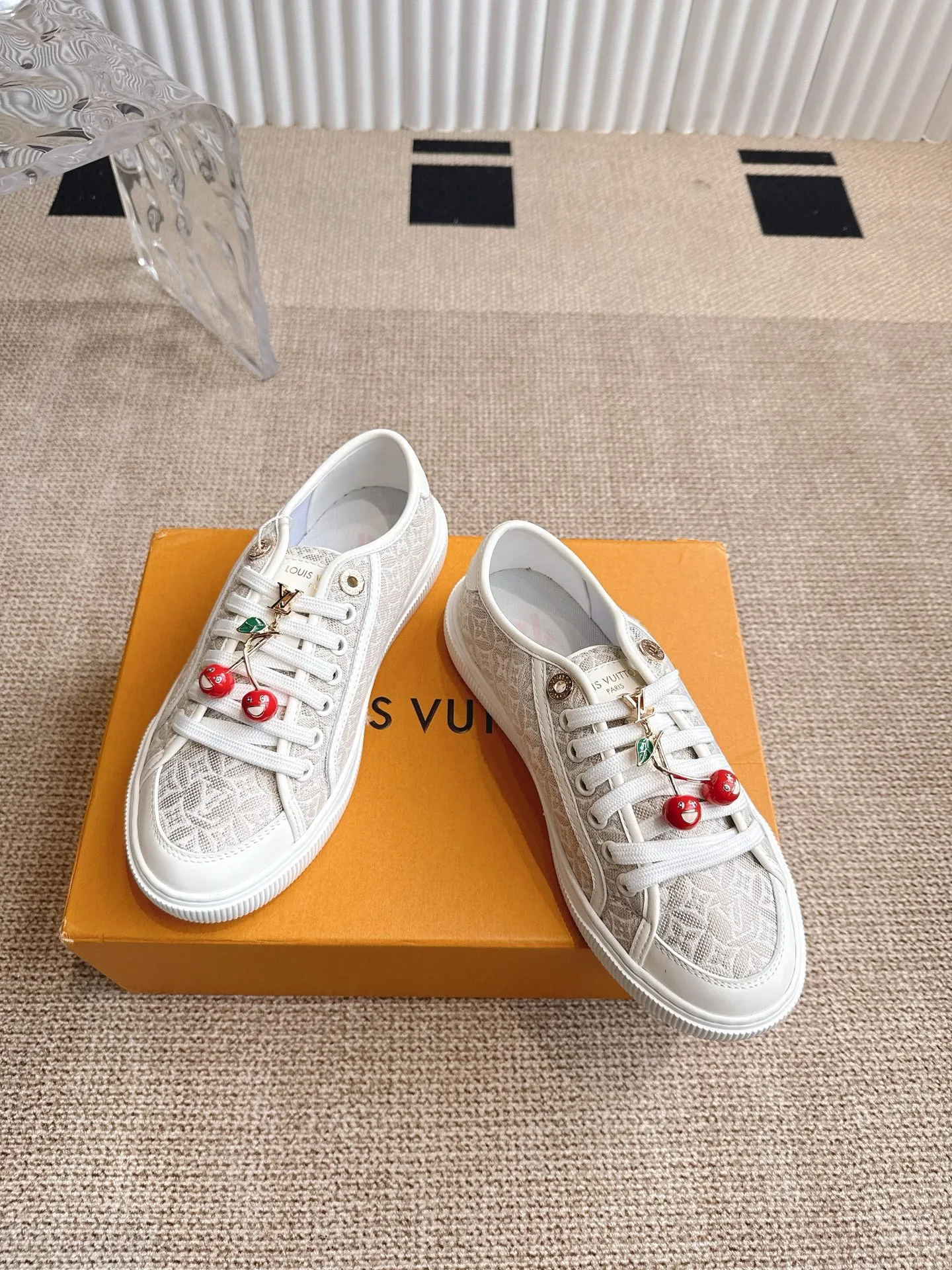 LOUIS VUITTON LAGOON スニーカー ホワイト - 画像 (4)