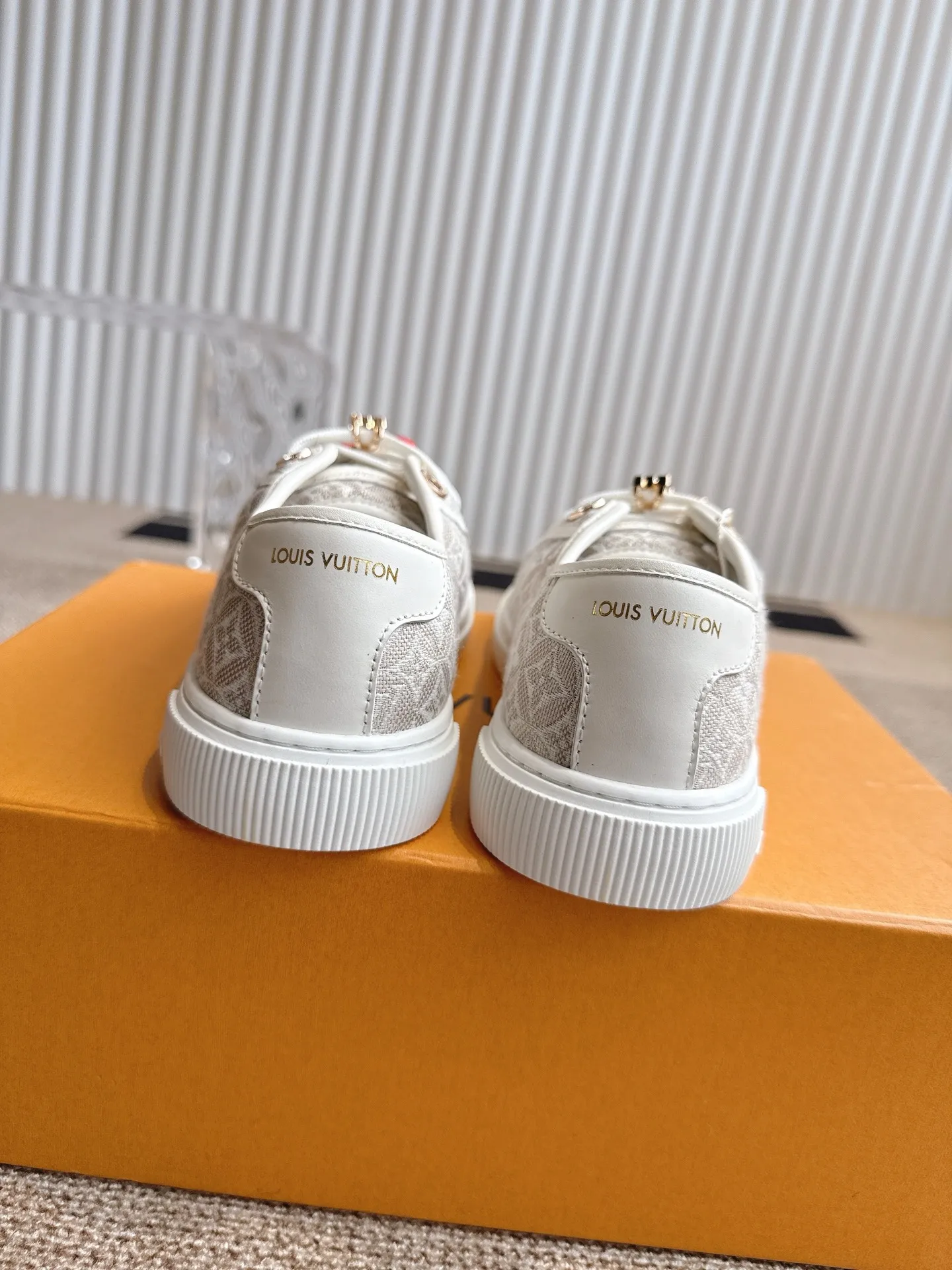 LOUIS VUITTON LAGOON スニーカー ホワイト - 画像 (7)