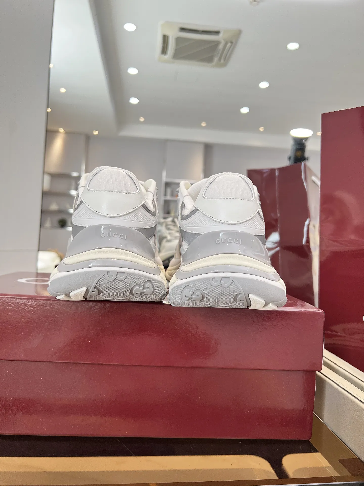 Gucci 2.0スニーカー ホワイト カラーブロック - 画像 (5)