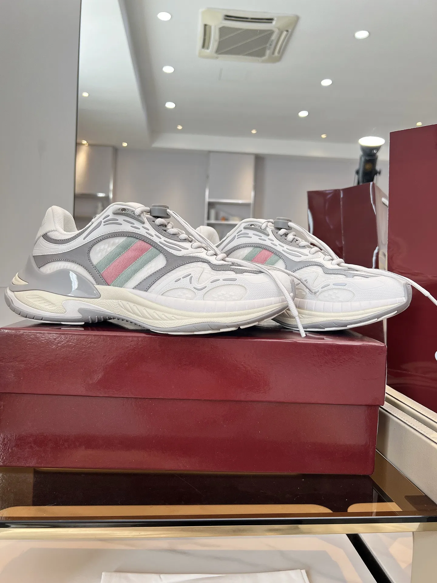 Gucci 2.0スニーカー ホワイト カラーブロック - 画像 (9)