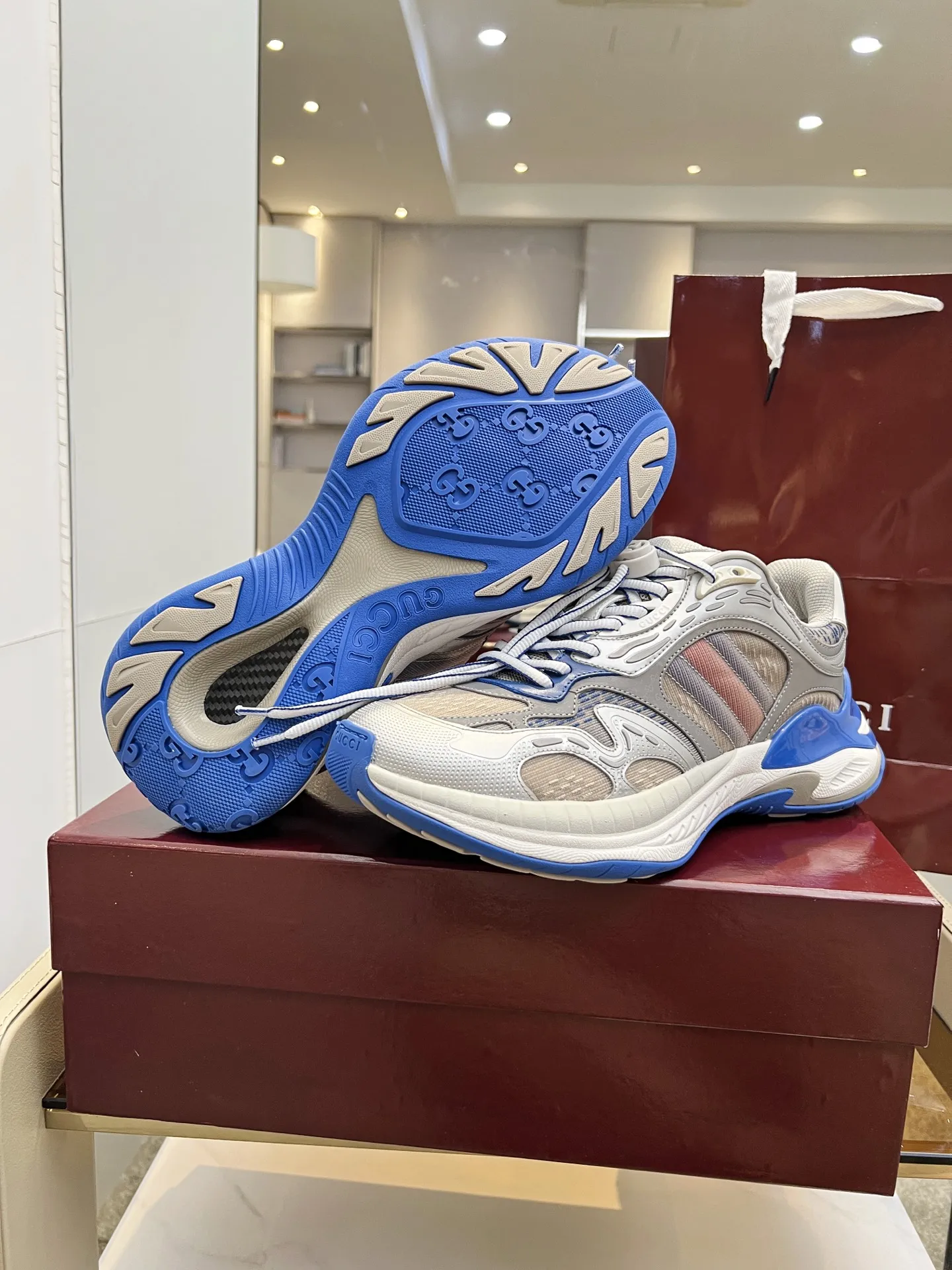 Gucci 2.0スニーカー カラーブロック クラシックストライプ - 画像 (5)