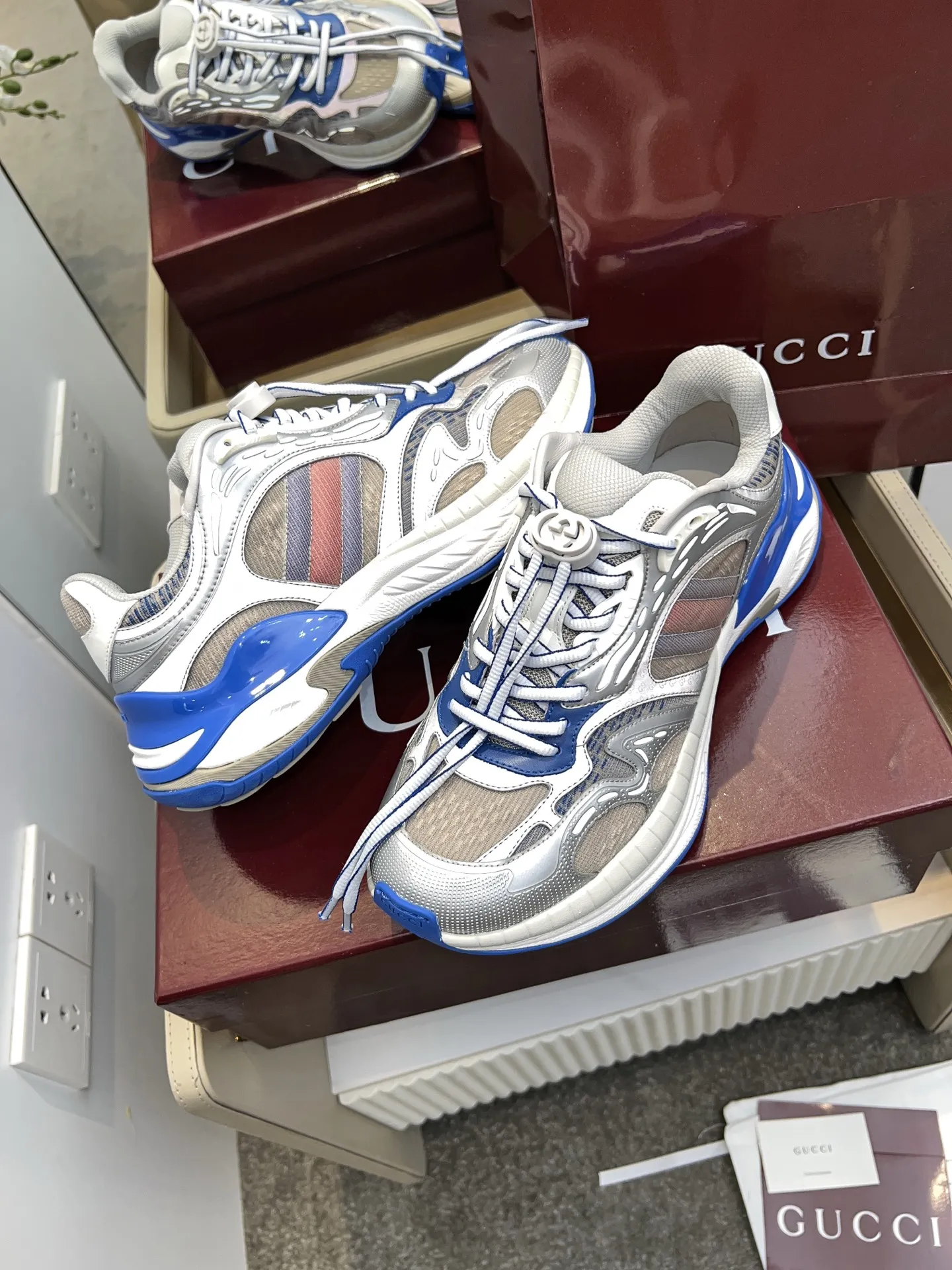 Gucci 2.0スニーカー カラーブロック クラシックストライプ - 画像 (9)