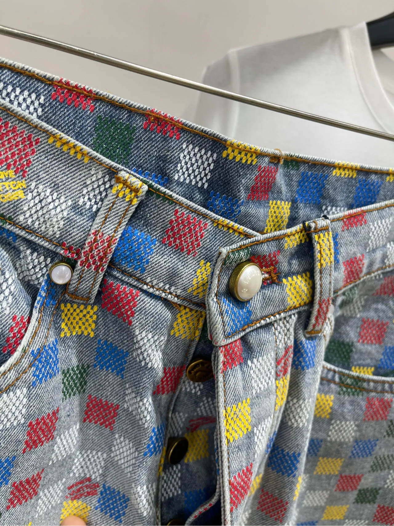 Louis Vuitton カラフルモザイク デニム長ズボン - 画像 (5)