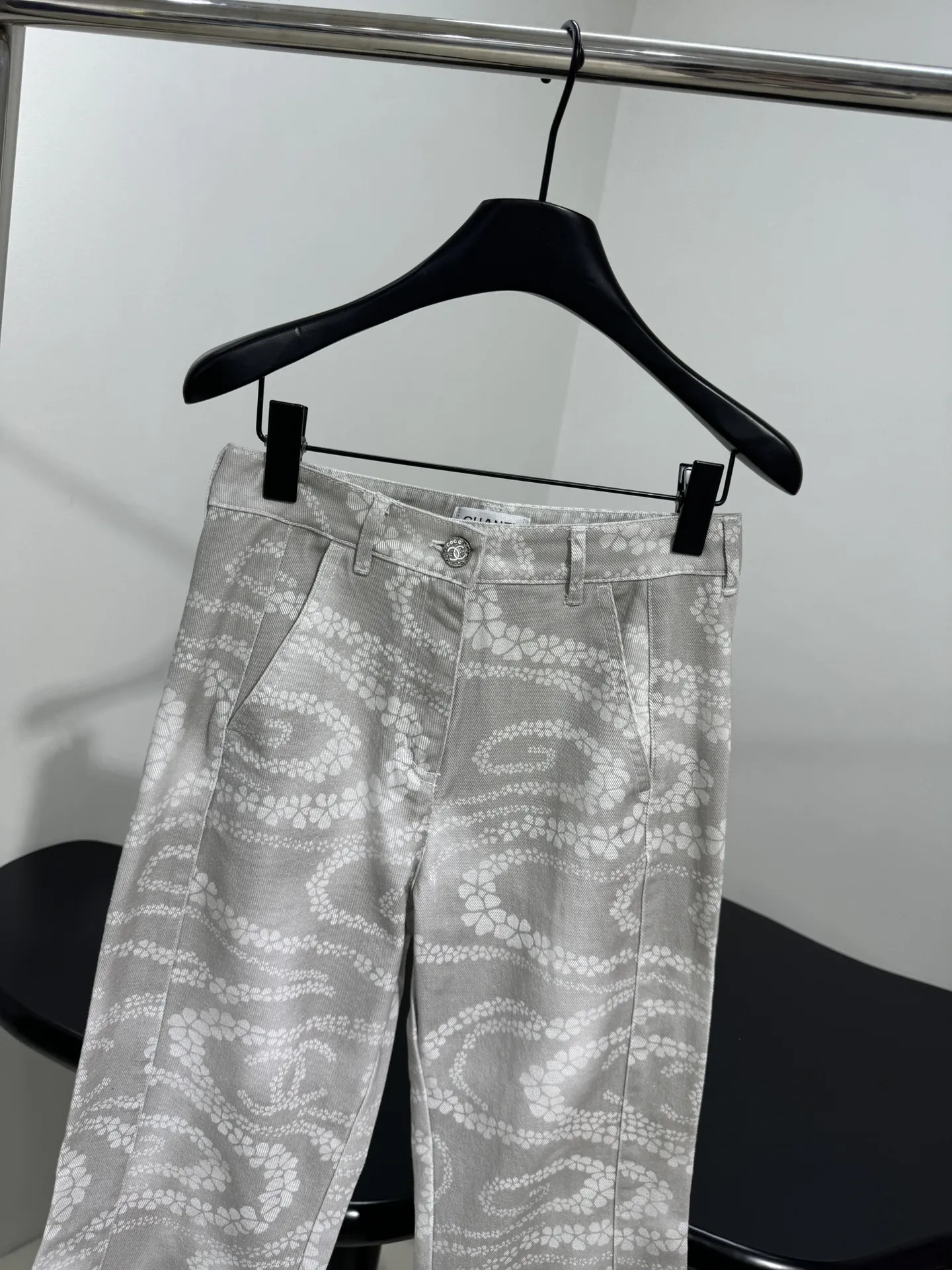 CHANELリゾート風マイクロフレズボン - 画像 (3)