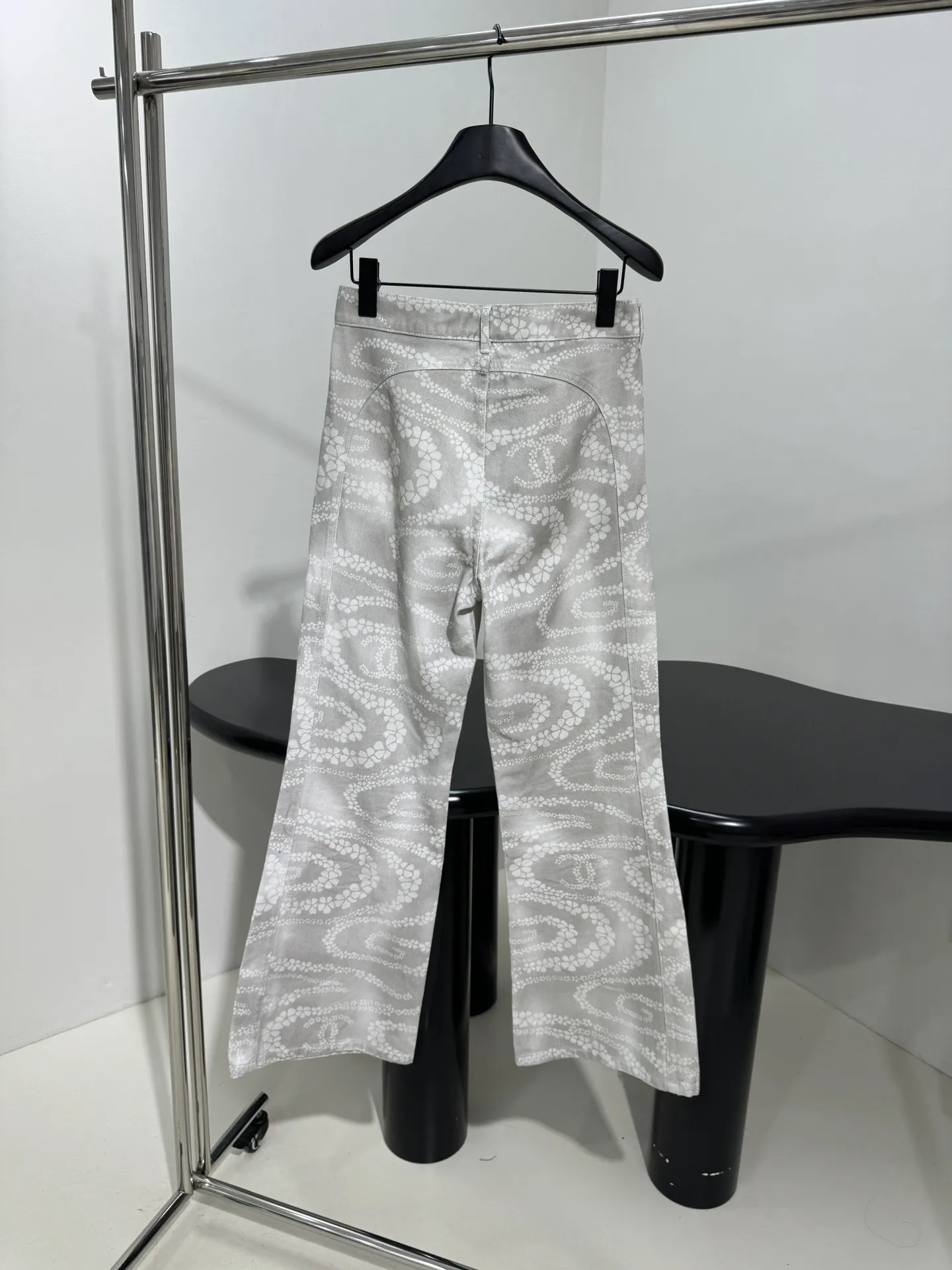 CHANELリゾート風マイクロフレズボン - 画像 (4)