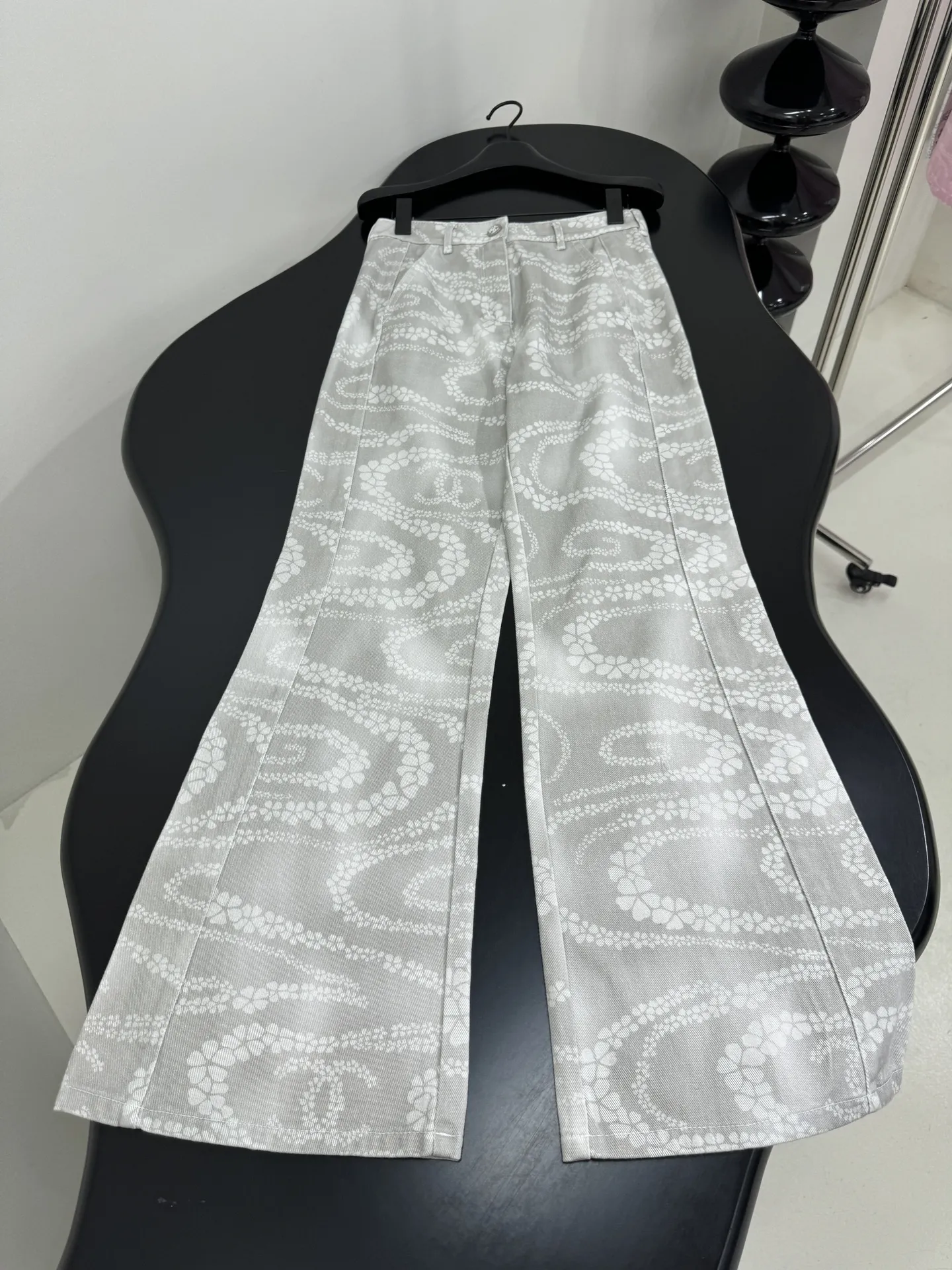 CHANELリゾート風マイクロフレズボン - 画像 (5)