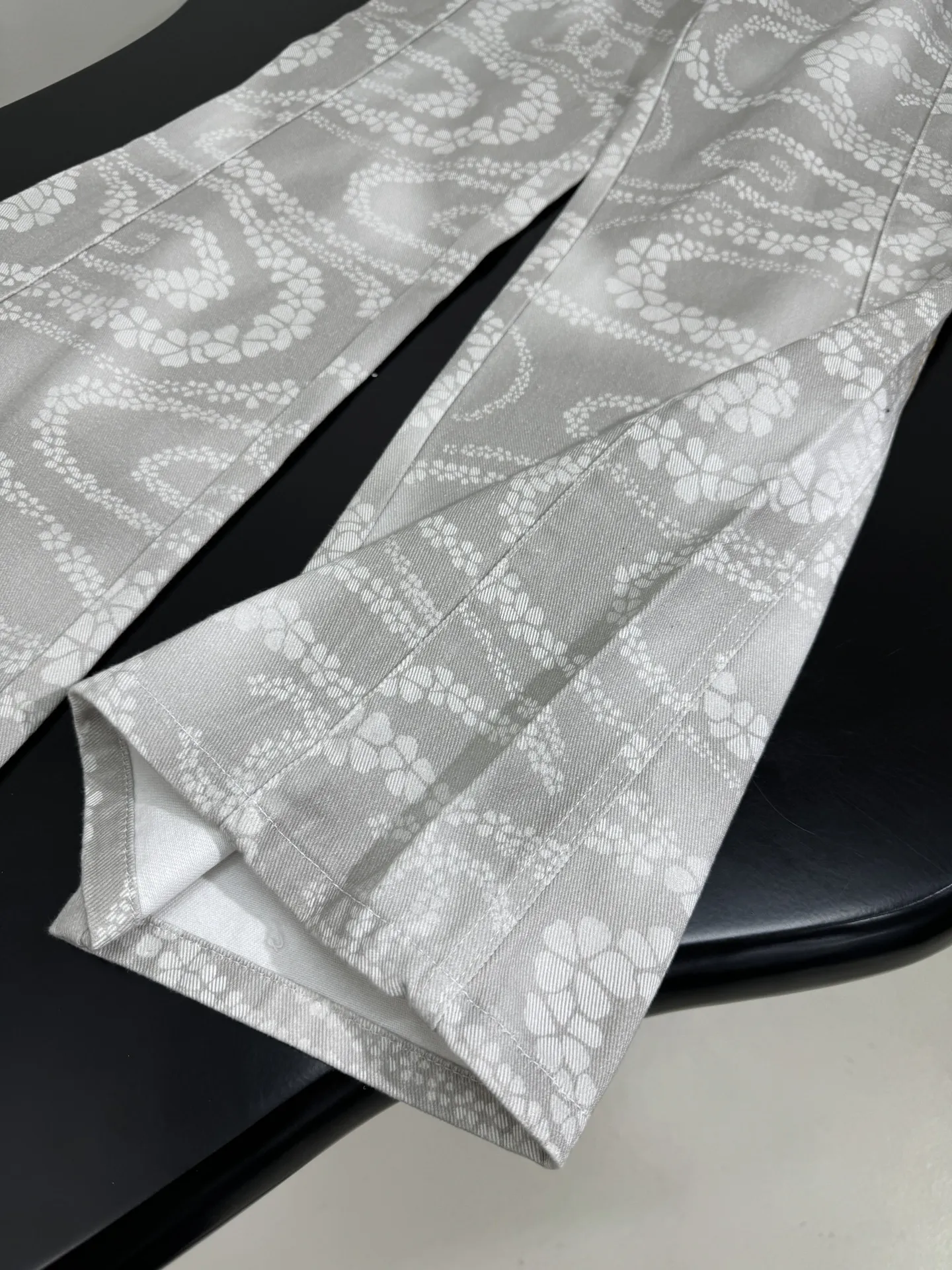 CHANELリゾート風マイクロフレズボン - 画像 (6)