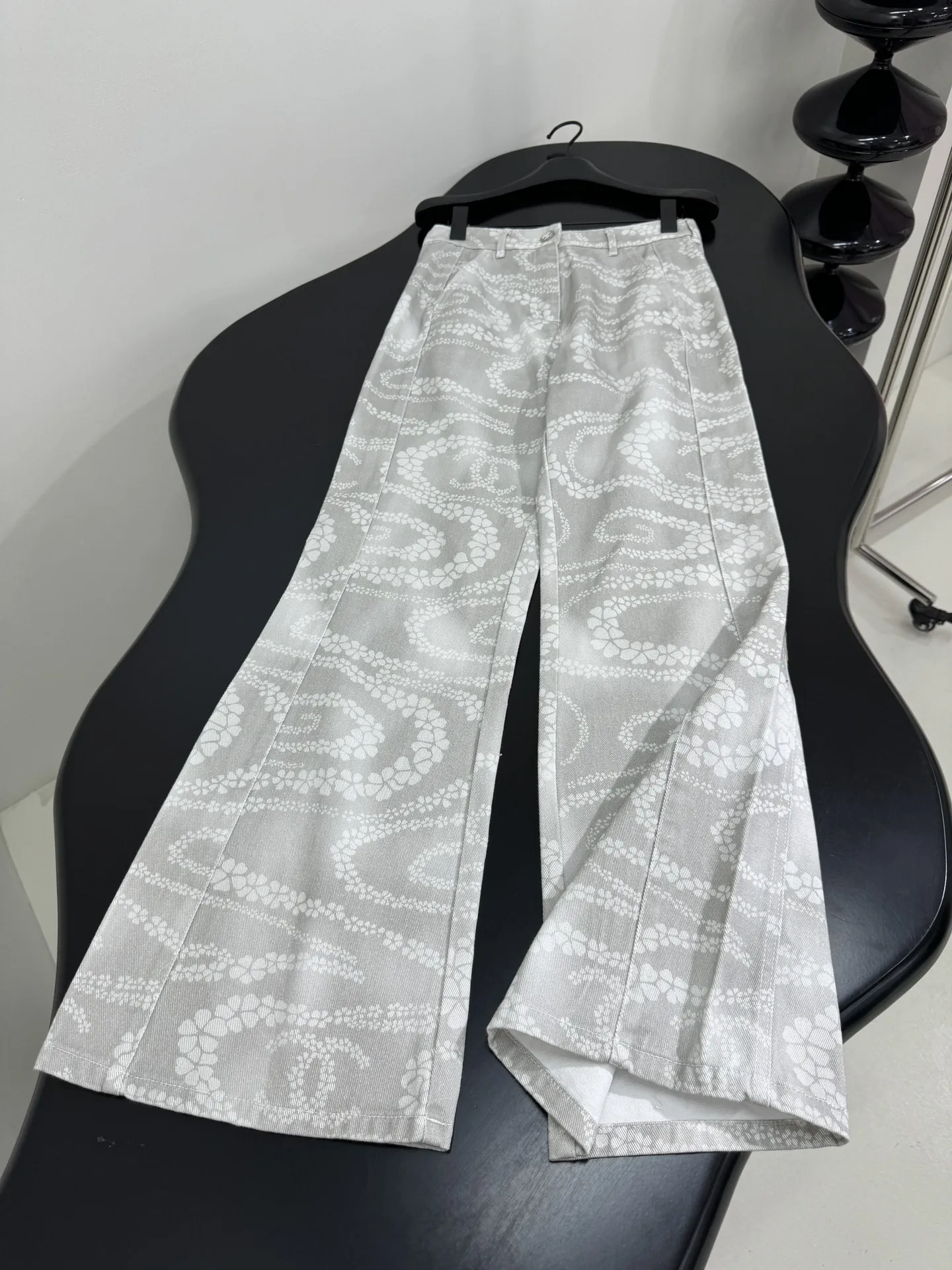 CHANELリゾート風マイクロフレズボン - 画像 (7)